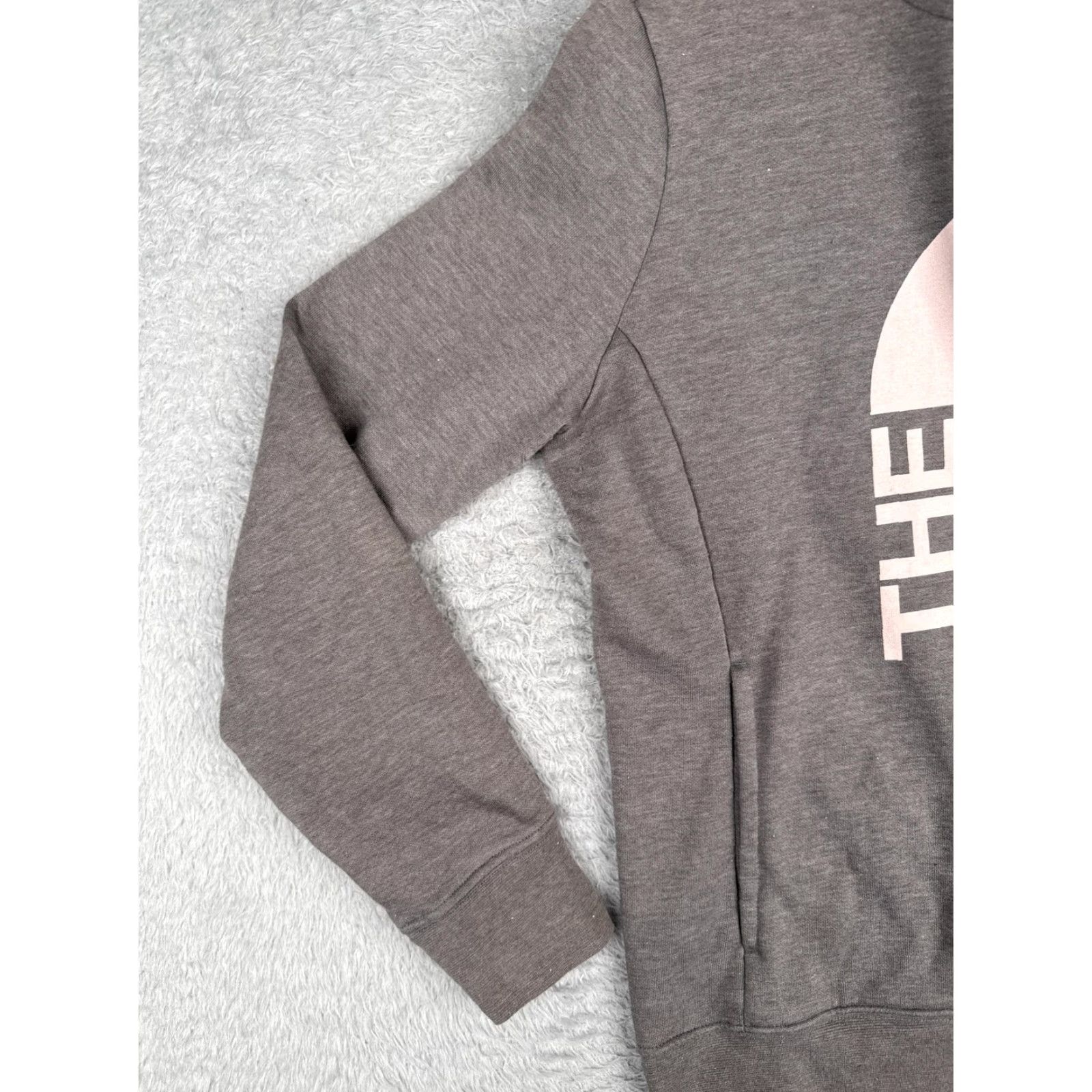 The North Face The North Face Hoodie Womens Medium Gray Pink Pullover Half Dome Logo Sweatshirt Size M / US 6-8 / IT 42-44 - 3 Thumbnail