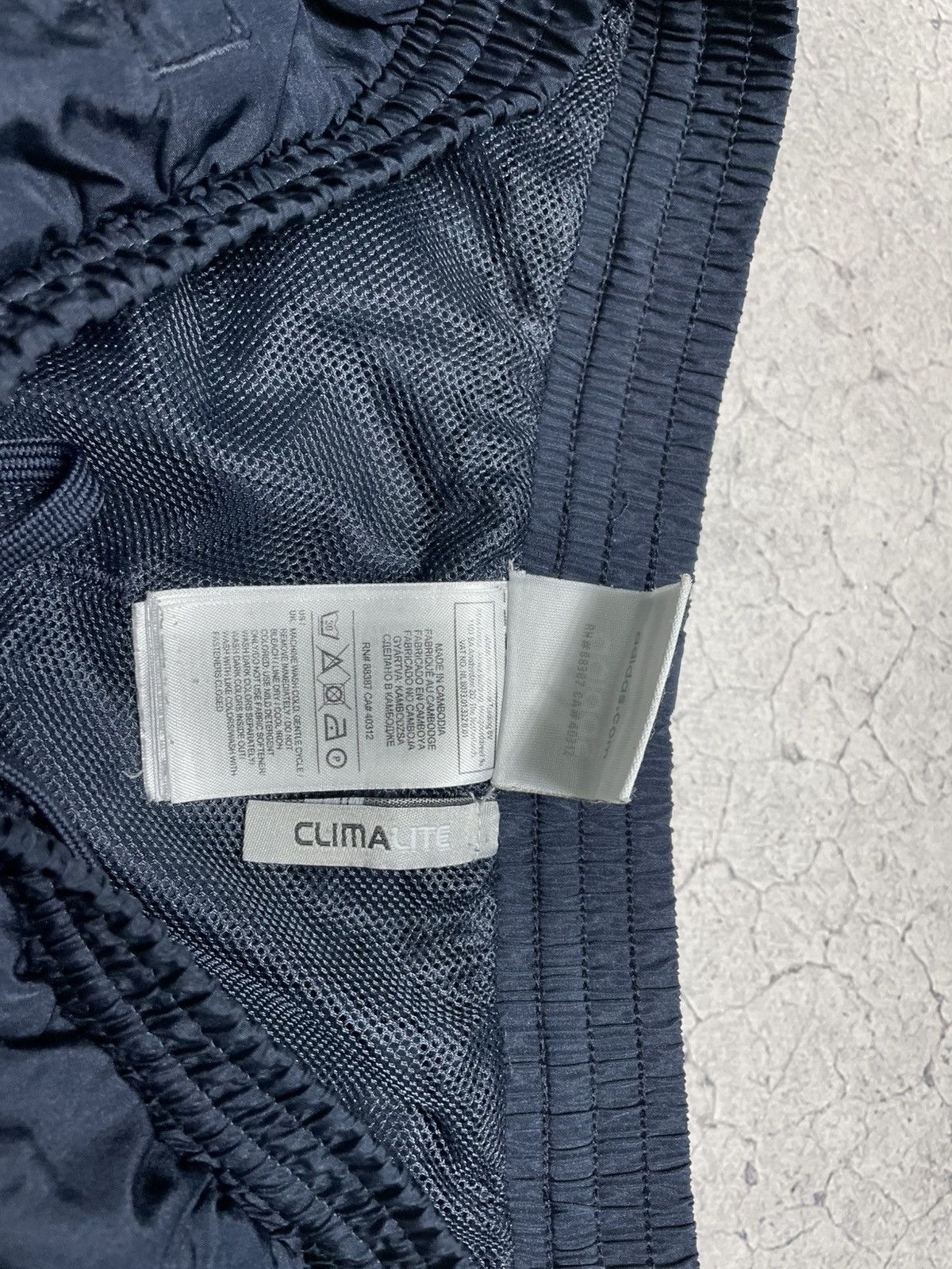 Adidas Adidas Vintage Nylon Track Suit Jacket And Pants Y2K Hype Size US S / EU 44-46 / 1 - 15 Thumbnail
