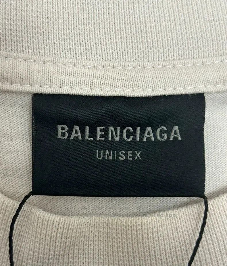 Balenciaga Balenciaga SS24 Distressed Logo Crewneck Tee. Size US XS / EU 42 / 0 - 4 Thumbnail