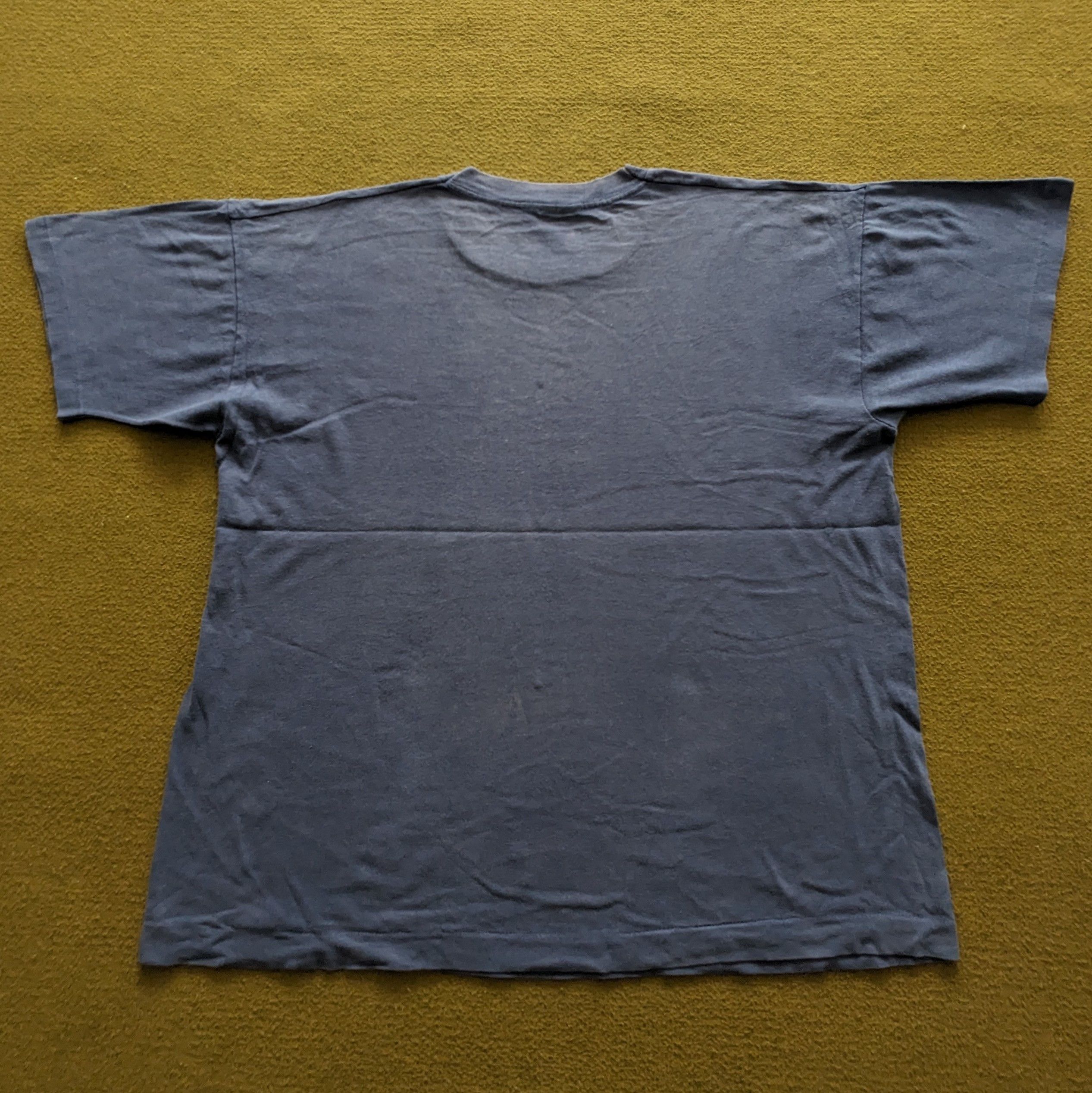 Vintage Vintage 90's Hugo Pratt Italian Comic Book Writer T-shirt Size US XL / EU 56 / 4 - 3 Thumbnail