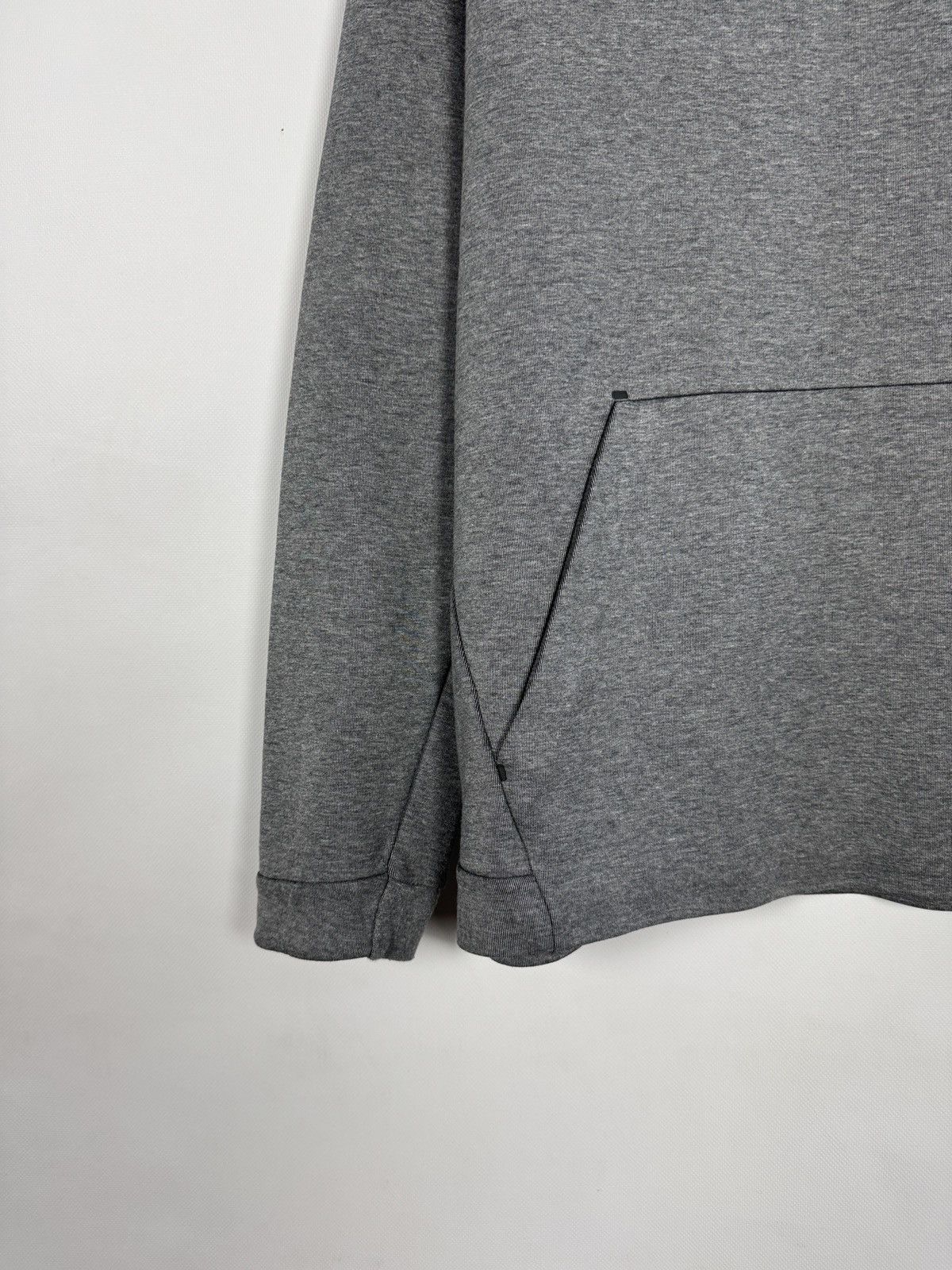 Nike Men’s Nike Tech Fleece Crewneck Sweatshirt Pockets Gray XXL Size US XXL / EU 58 / 5 - 4 Thumbnail