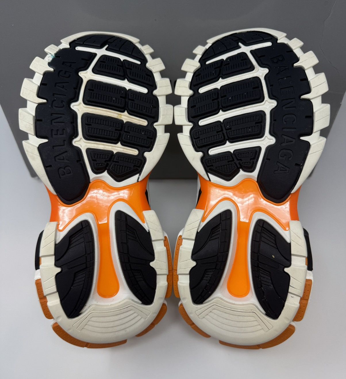 Balenciaga Balenciaga Track Sneaker White/Orange Size US 8 / EU 41 - 6 Thumbnail
