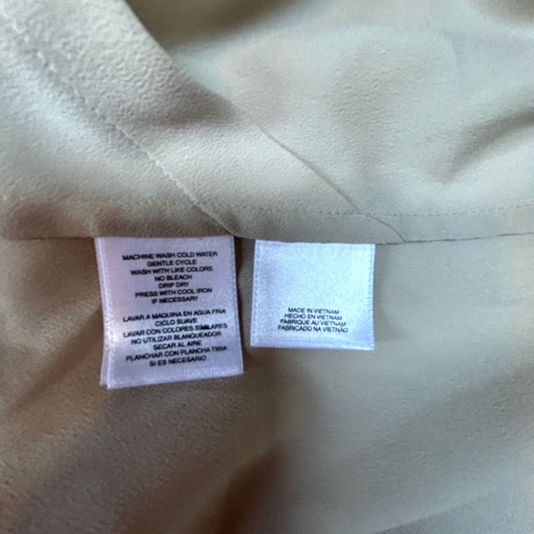 Anne Klein Anne Klein Women's Scoop Neck Henley Button Chiffon Sleeveless Top Ivory Medium Size M / US 6-8 / IT 42-44 - 4 Thumbnail