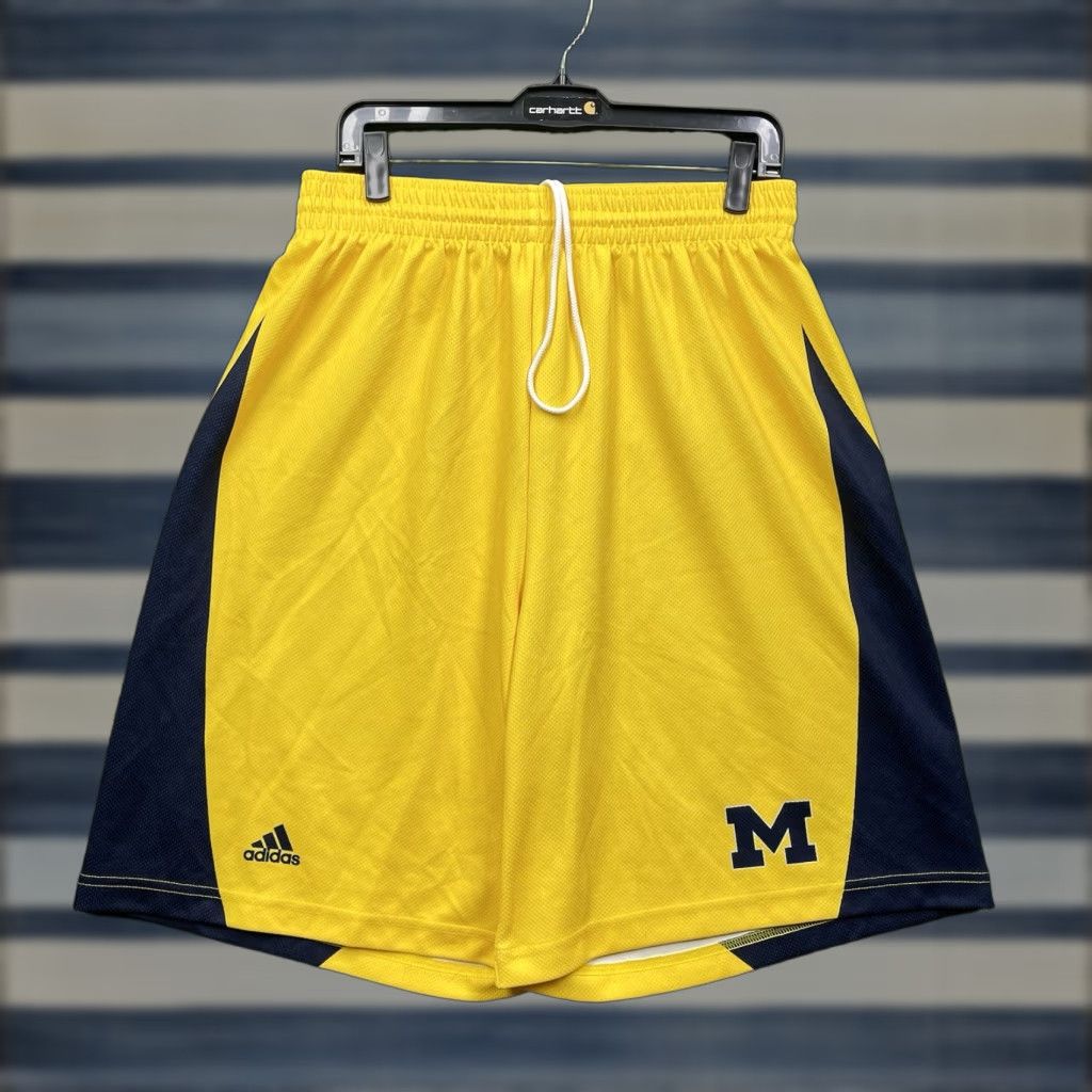 Adidas VINTAGE adidas Michigan Wolverines Shorts Mens XL Yellow Jersey Logo Embroidered Team Issued Basketball Y2K Size US 36 / EU 52 - 1 Thumbnail
