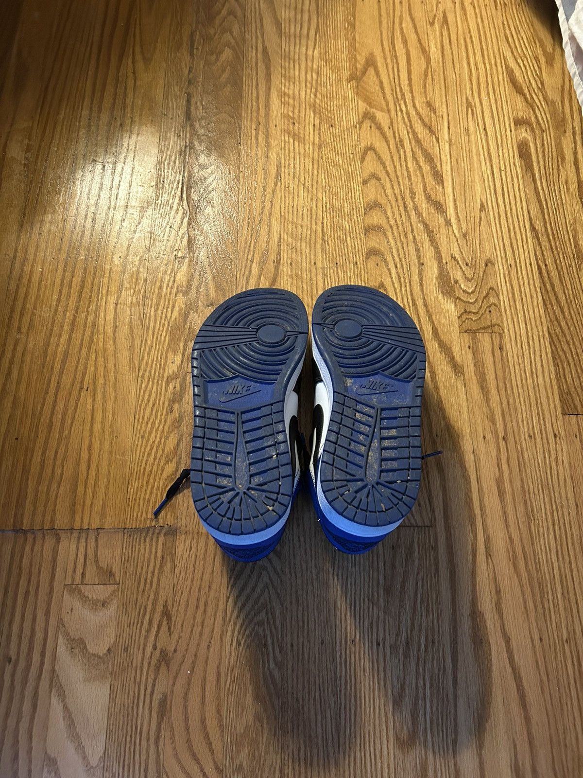 Jordan Brand Jordan 1 Low Royal Toe Size US 11 / EU 44 - 5 Thumbnail