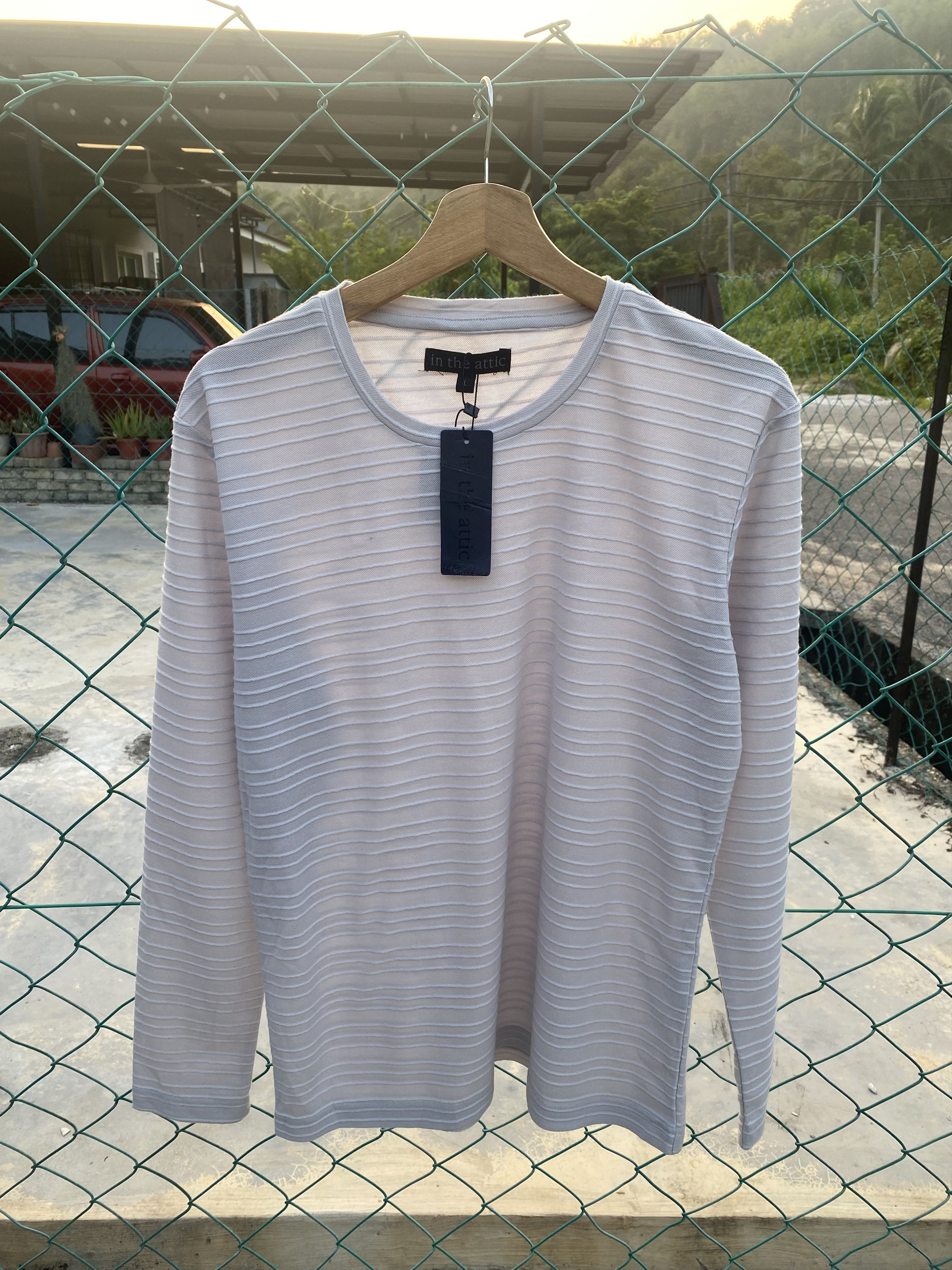 In The Attic in The Attic long sleeve tshirts Size L / US 10 / IT 46 - 1 Thumbnail
