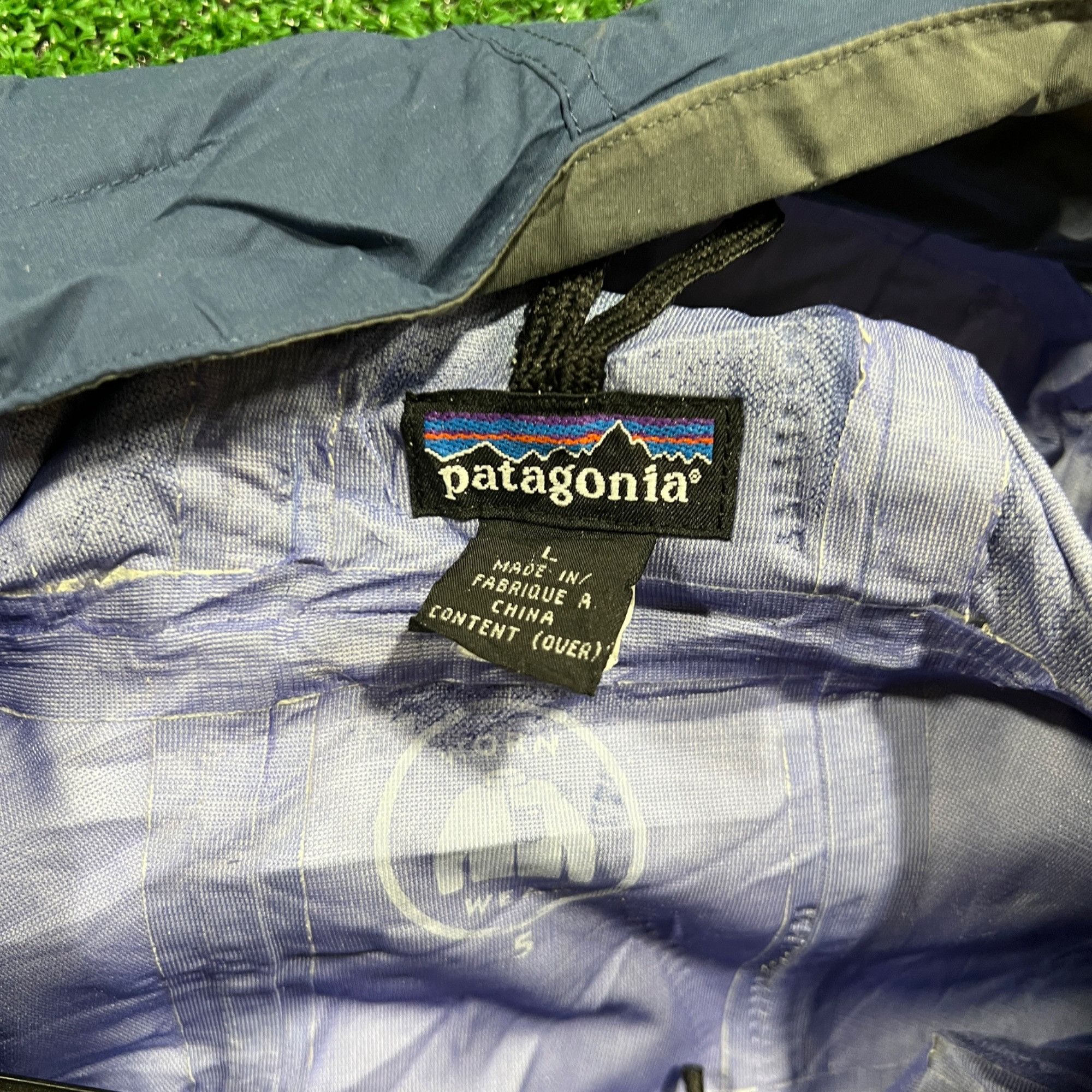 Patagonia Patagonia nylon windbreaker jacket size large Size US L / EU 52-54 / 3 - 3 Thumbnail