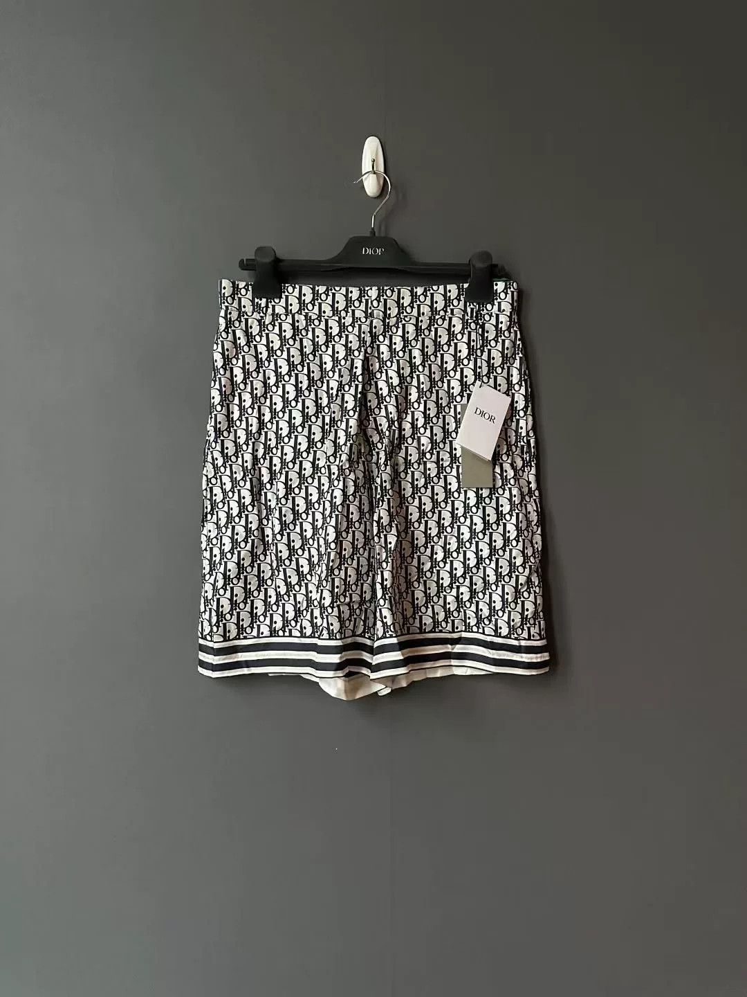 Dior dior black and white printed shorts Size US 36 / EU 52 - 1 Thumbnail