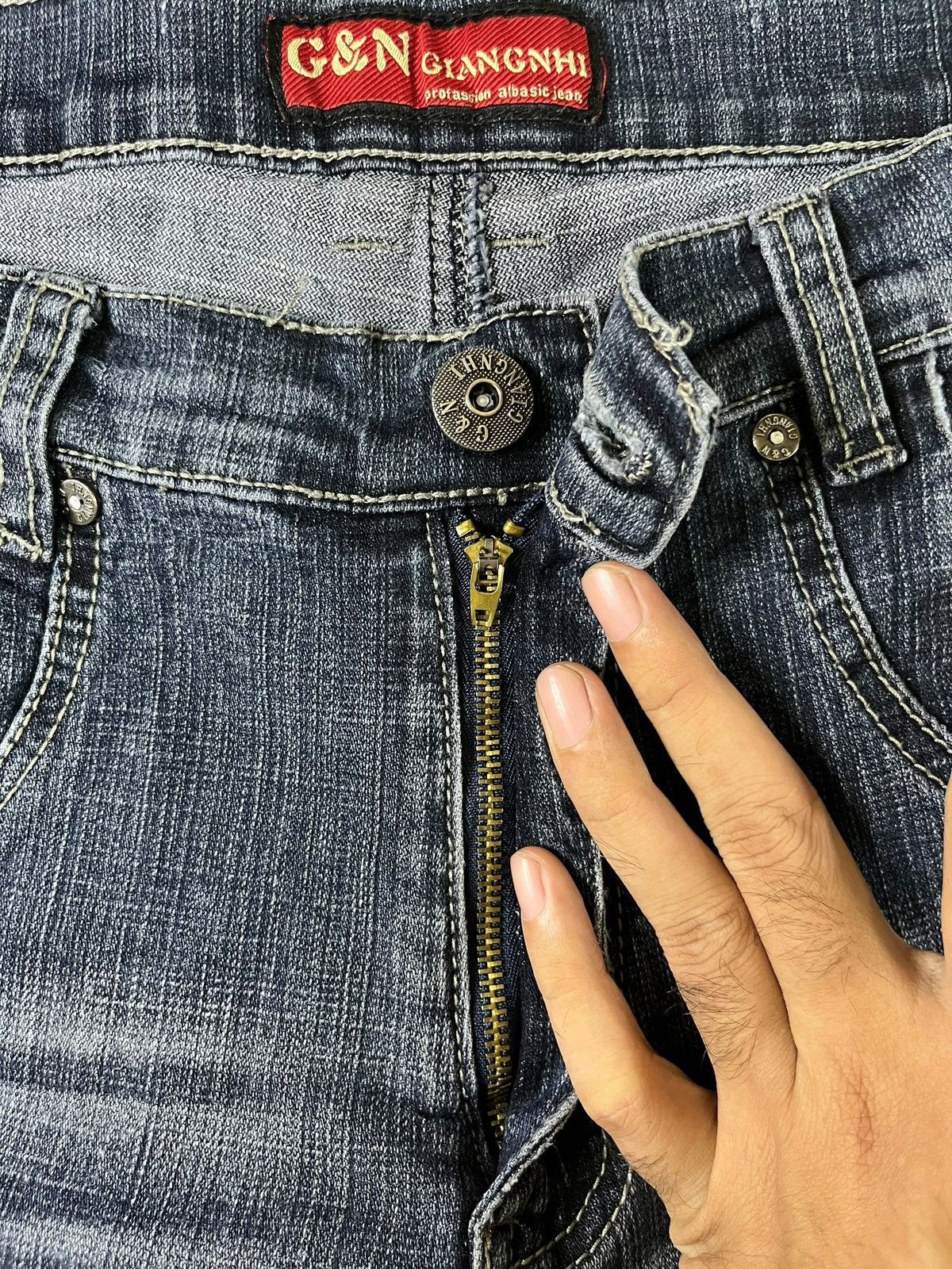Japanese Brand Vintage Japanese Brand Faded Blue Wash Baggy Jeans Size US 36 / EU 52 - 3 Thumbnail