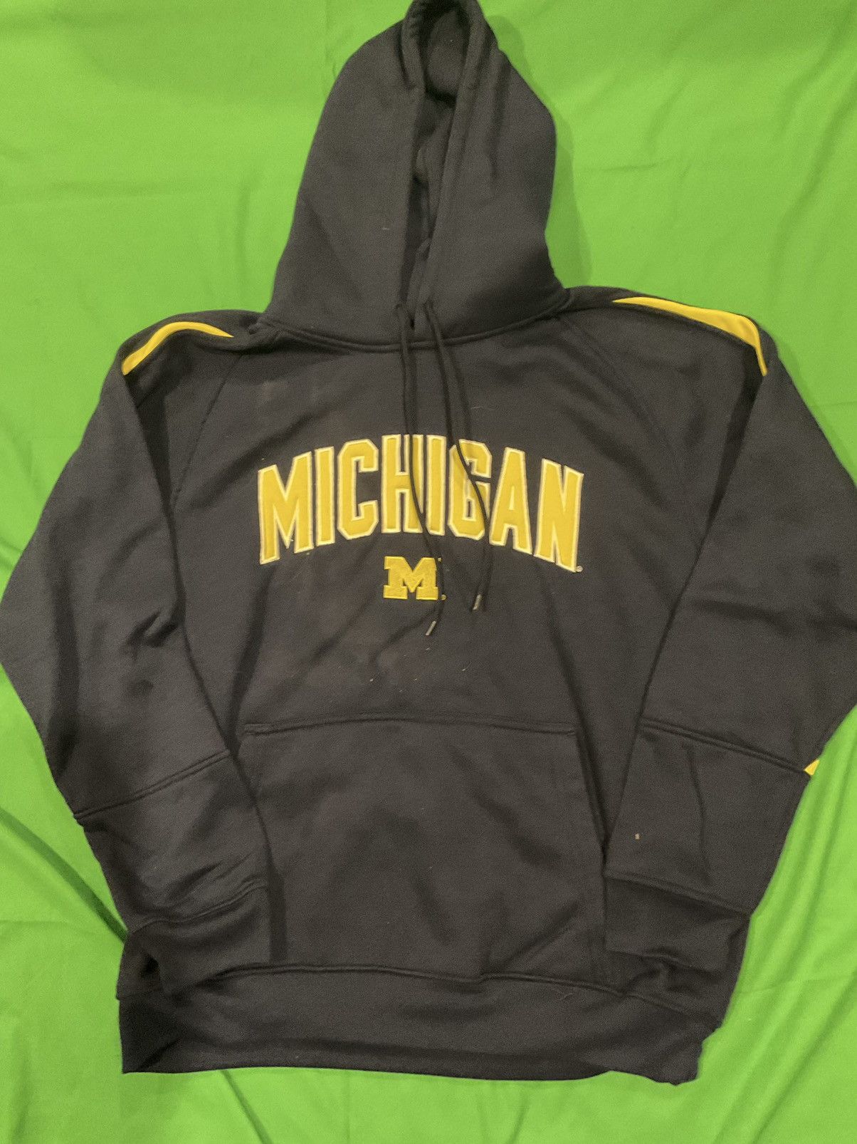 NCAA × Vintage Vintage Michigan Wolverines hoodie Size US L / EU 52-54 / 3 - 1 Thumbnail
