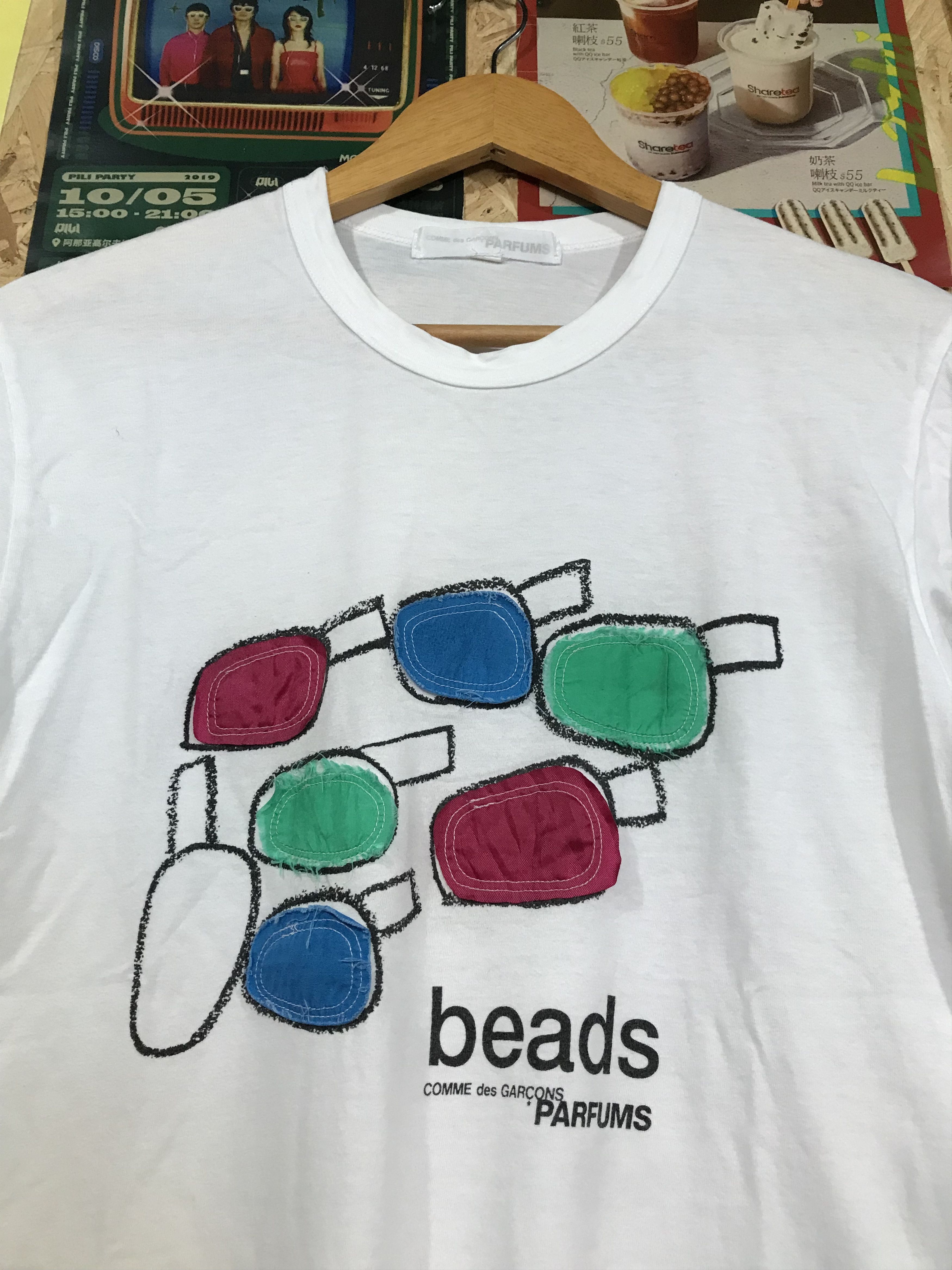 Comme des Garcons Beads Comme Des Garcons Parfums Tee Shirt Size US S / EU 44-46 / 1 - 2 Thumbnail