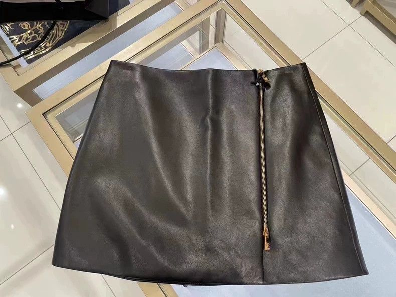 Versace Versace A-line sheepskin hip-hugging skirt Size 24" / US 00 / IT 34 - 5 Thumbnail