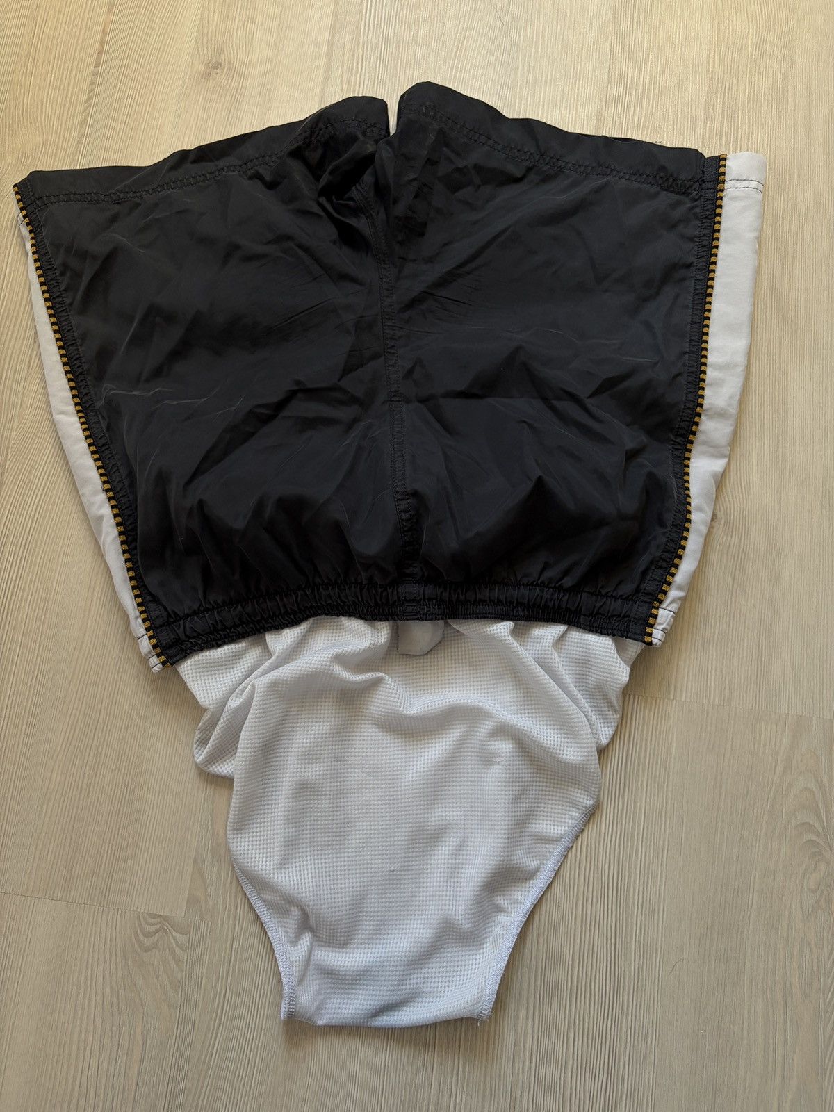 Puma Puma King Vintage Nylon Shorts Size US 32 / EU 48 - 5 Thumbnail