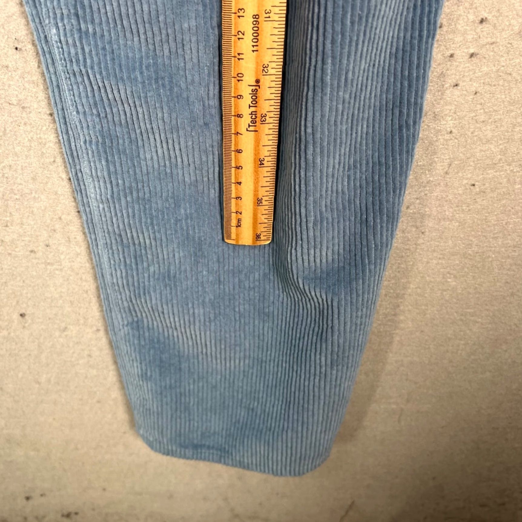 DL1961 DL1961 Womens 25 Blue Corduroy High-Waisted Straight Leg Pants Regular blue Corduroy 90s? no Vintage: No Mens Womens Boys Girls Size 42" / US 20 - 6 Thumbnail