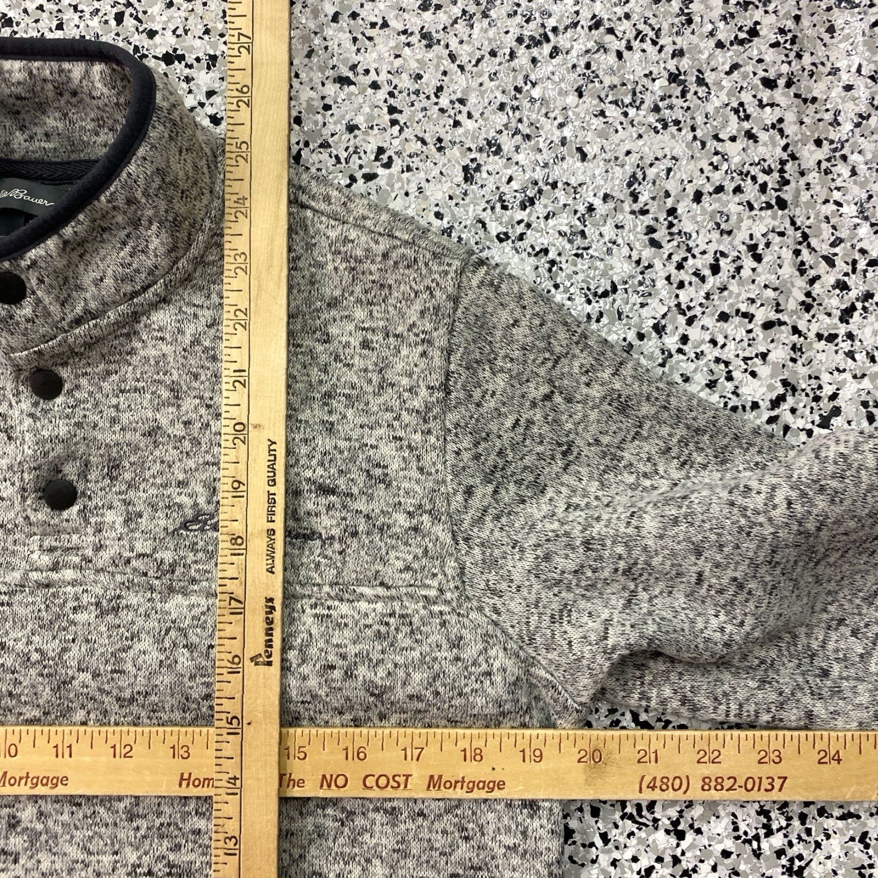 Eddie Bauer Eddie Bauer Sweatshirt Men Medium Gray 1/4 Snap Pullover Mock Neck Pullover Sweatshirt Casual Office Travel Hiking Golf Preppy 90s Classic Outdoor Size US M / EU 48-50 / 2 - 3 Thumbnail