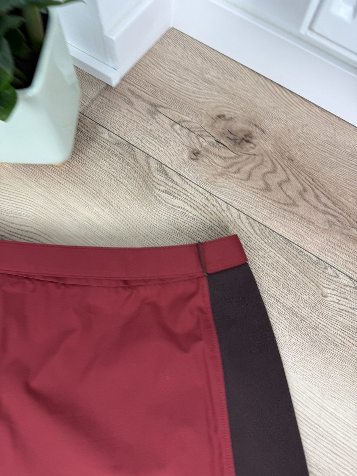 Prada Prada Red Tab Vintage logo y2k avant gardeskirt Size 28" / US 6 / IT 42 - 13 Thumbnail