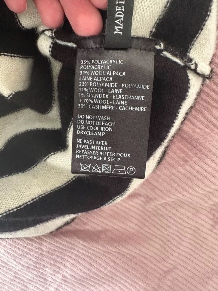 Haider Ackermann Haider Ackermann Sweater With Gold Thread 2409-Nextarrow Size US XS / EU 42 / 0 - 4 Thumbnail