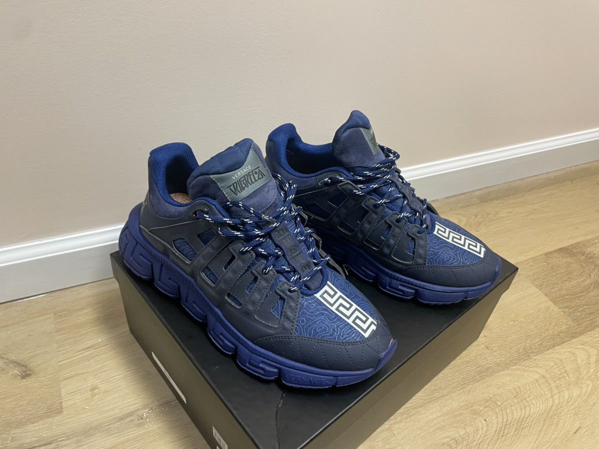 Versace Versace trigreca sneakers Size US 10.5 / EU 43-44 - 2 Thumbnail