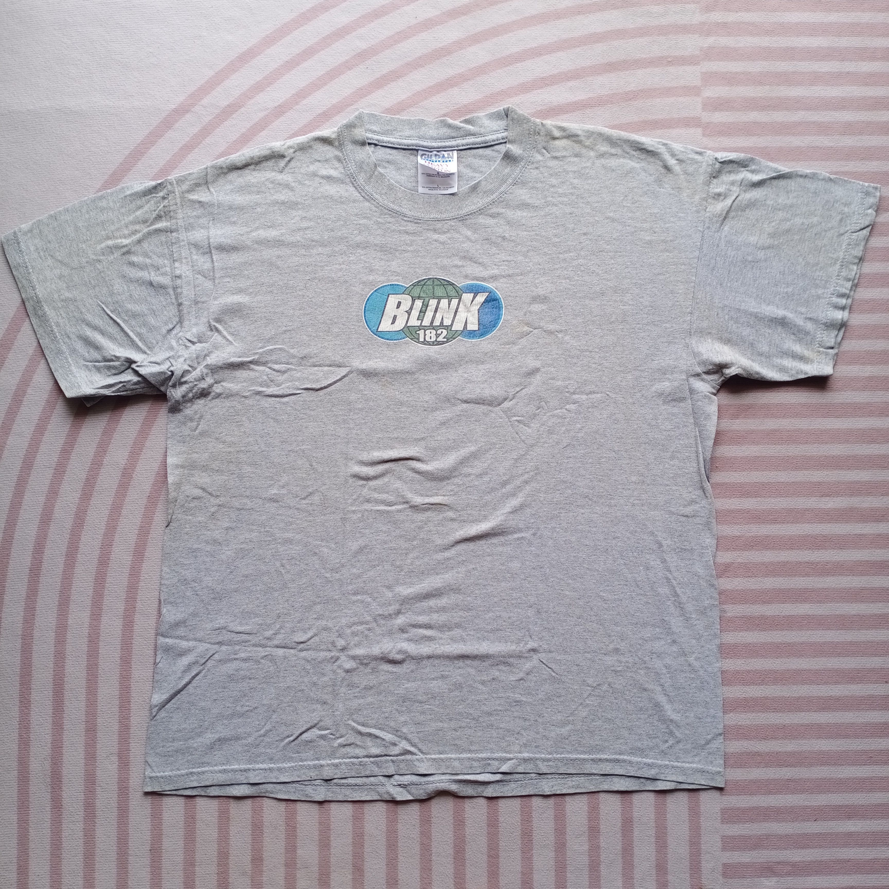 Band Tees Vintage Y2K Blink 182 World Tour 2000 gildan cotton blend Size US L / EU 52-54 / 3 - 2 Thumbnail