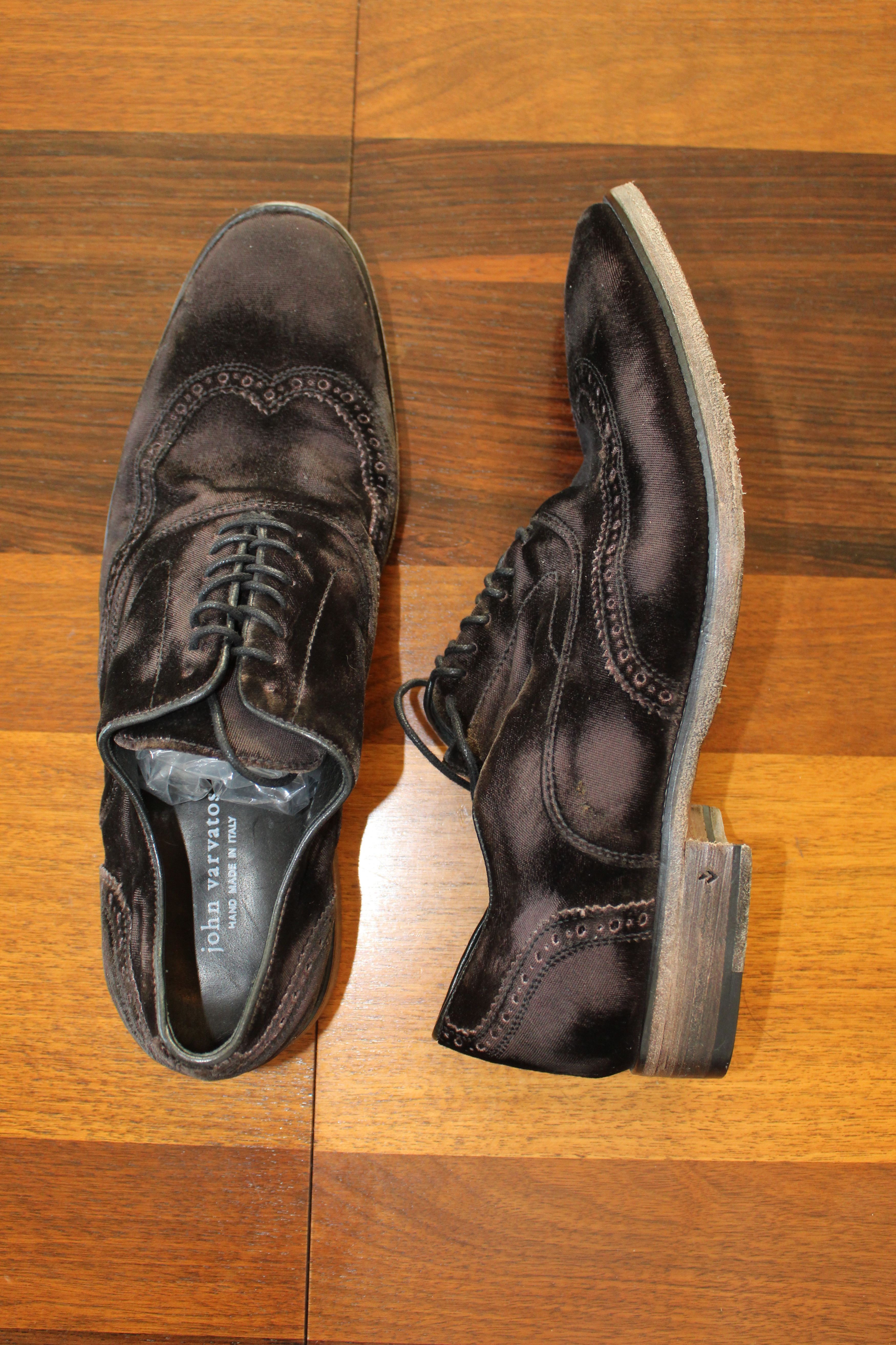 John Varvatos #1972 Crushed Velvet Wingtip – Wine Color Size US 11 / EU 44 - 9 Thumbnail