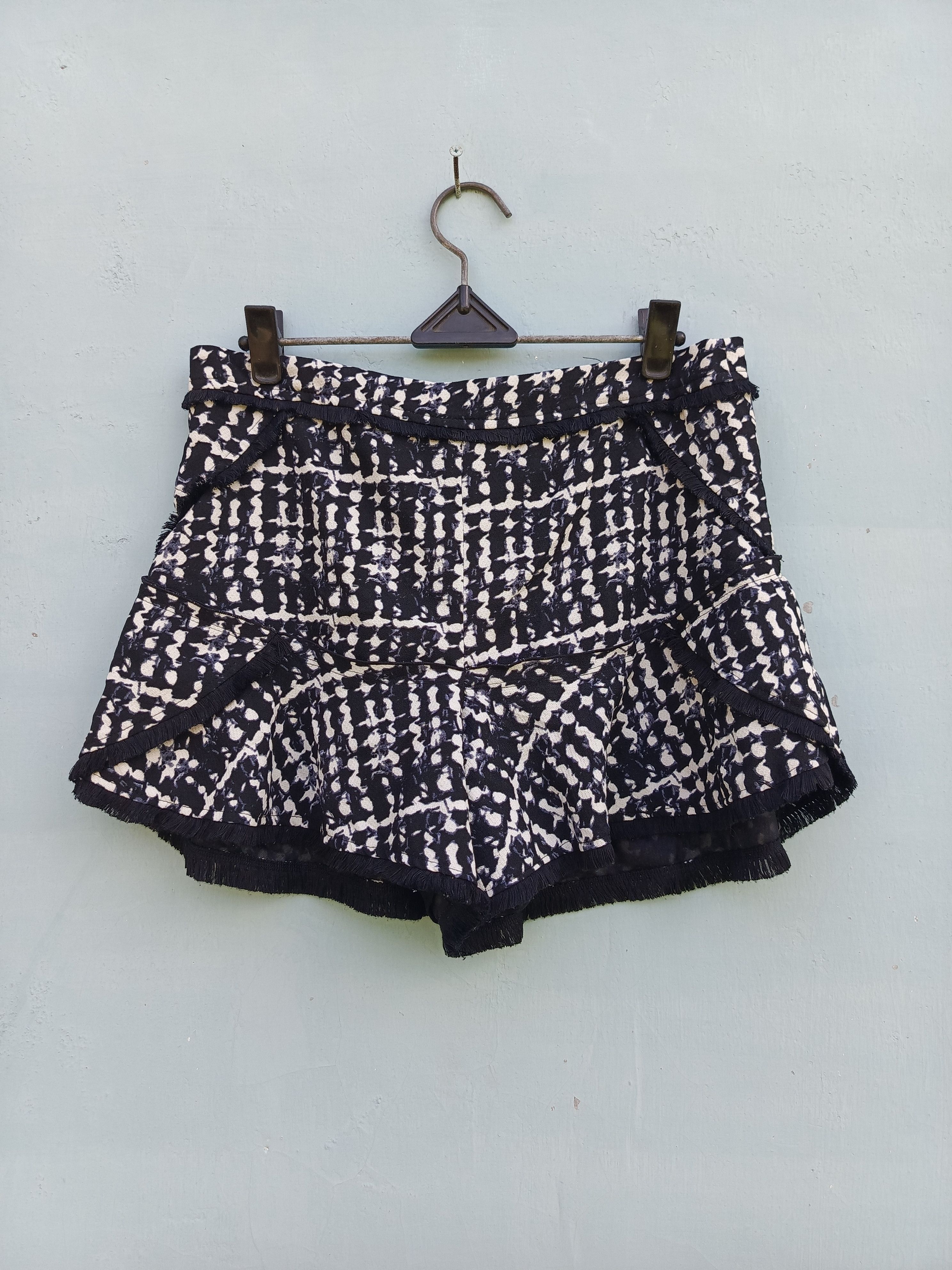 Other MAISON de MAIER pattern women short Size 29" - 1 Thumbnail