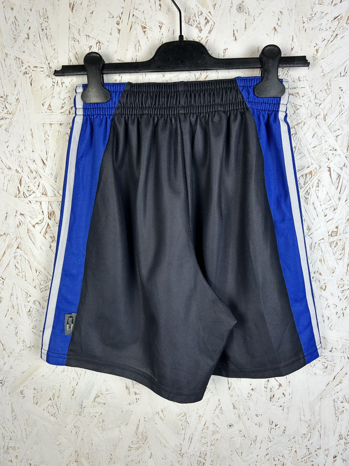 Adidas Vintage Adidas Club Brugge KV 2001/02 Away Kit Shorts Size US 30 / EU 46 - 4 Thumbnail