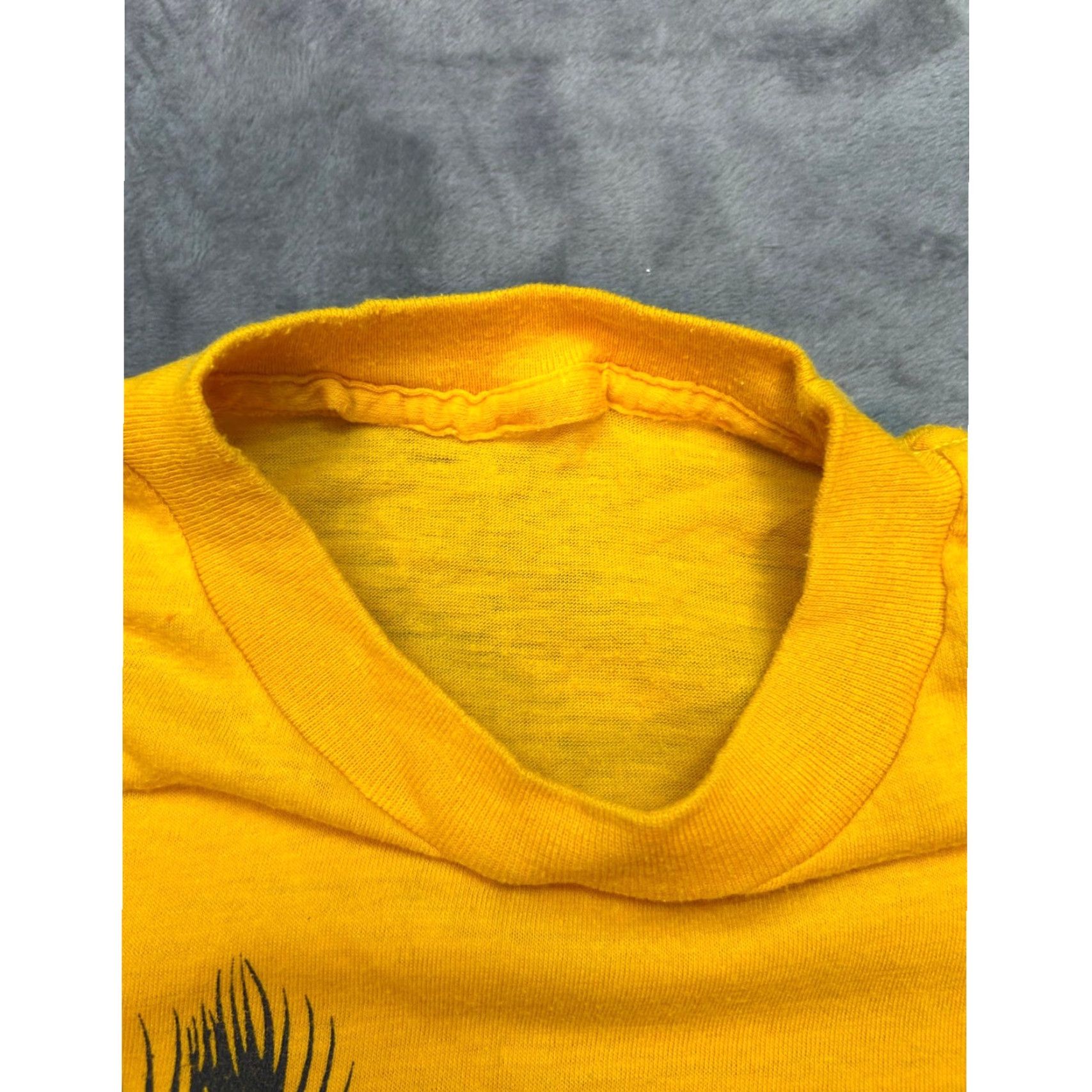 Vintage VINTAGE Florida Marco Island T-Shirt Yellow Single Stitch 70s 80s Souvenir Graphic Print Mens Small Beach Retro Crew Neck Short Sleeve Cotton Shirt Size US S / EU 44-46 / 1 - 4 Thumbnail