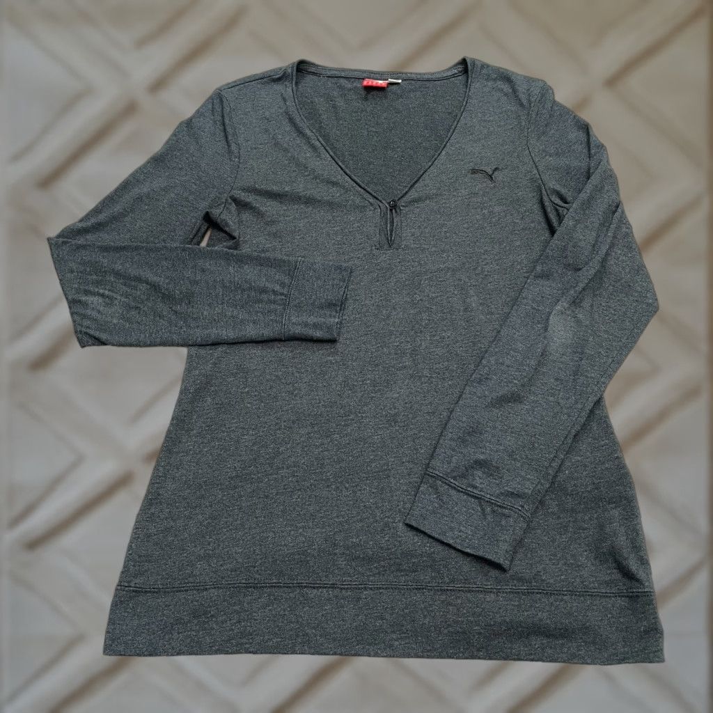 Puma PUMA Sports Lifestyle Long Sleeve Shirt Womens Medium Dark Gray V-Neck Casual Size M / US 6-8 / IT 42-44 - 1 Thumbnail