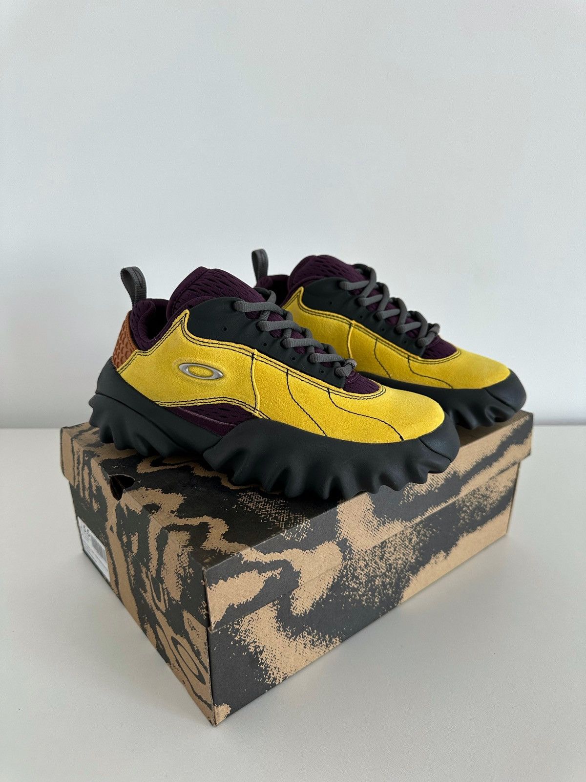 Oakley Factory Team Brain Dead Chop Saw Yellow Lemon Sneaker
