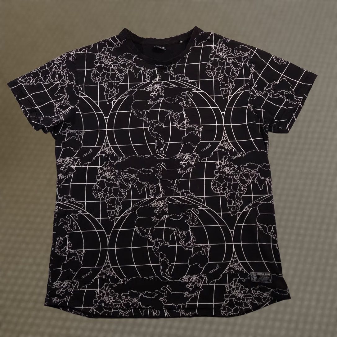 Vintage VINTAGE Hustle Gang Shirt Mens 4XL Black World Map Allover Graphic Patch Streetwear Size US XXL / EU 58 / 5 - 1 Thumbnail