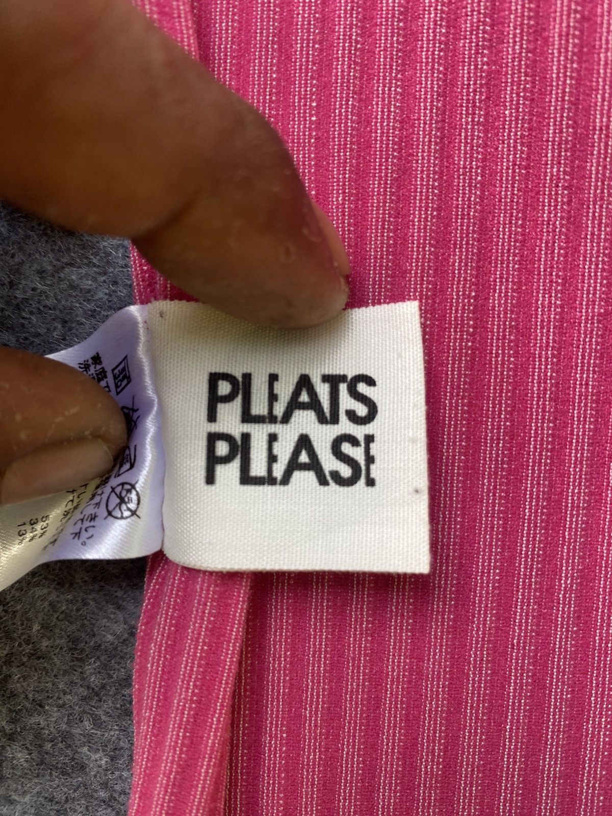 Pleats Please Issey Miyake Vintage pleats please by issey miyake short sleeve Size S / US 4 / IT 40 - 15 Thumbnail