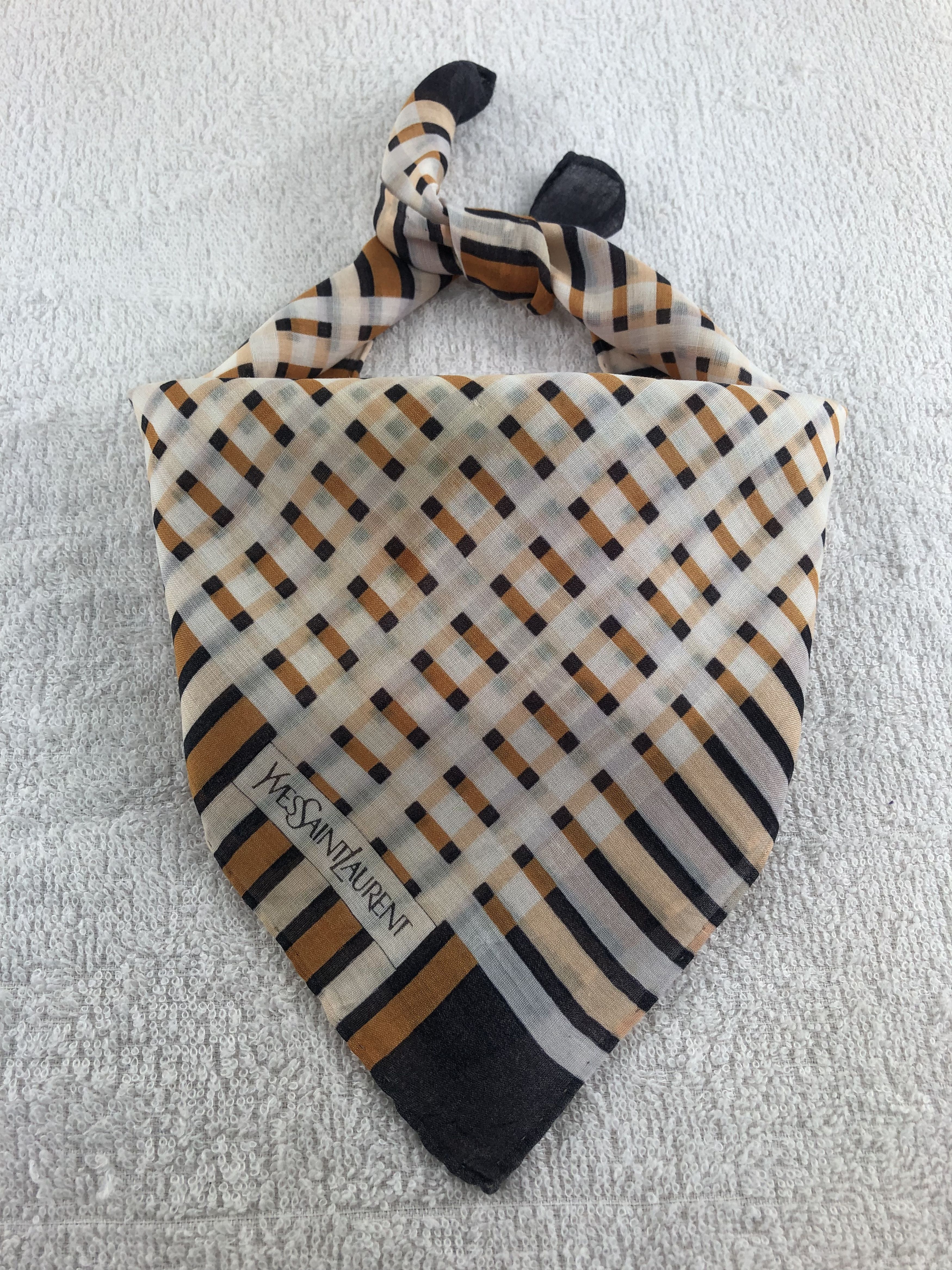 Yves Saint Laurent Yves aint Laurent Handkerchief / Bandana / Neckerchief C318 Size ONE SIZE - 1 Thumbnail