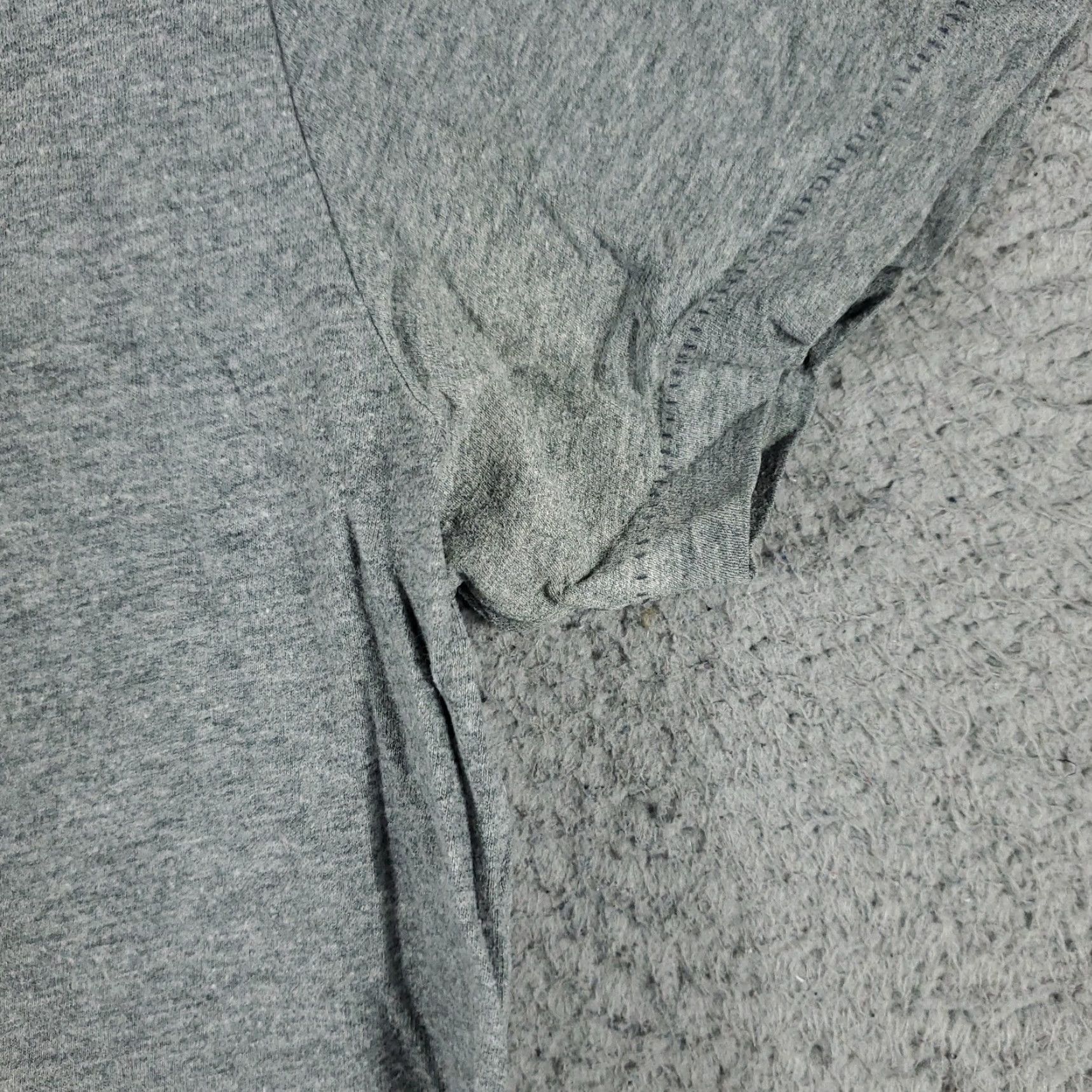 American Eagle Outfitters AMERICAN EAGLE OUTFITTERS T-Shirt Mens Large Gray Crew Neck Short Sleeve Cotton Logo Vintage? No – Regular Fit, Solid Pattern, All Seasons, Adult Mens Size US L / EU 52-54 / 3 - 4 Thumbnail