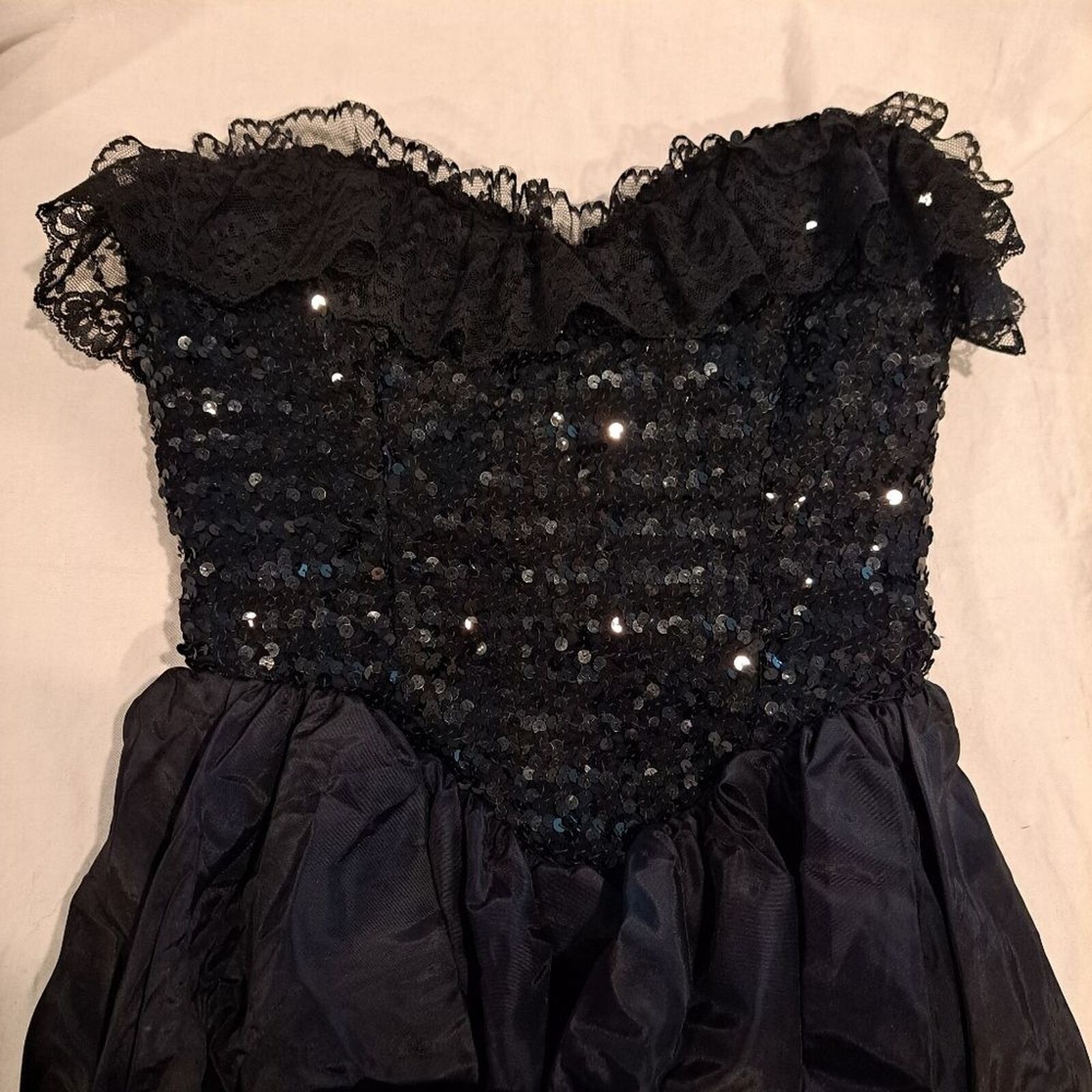 Other Vintage Loralie made in USA black sequin lace 80s dress 10 Size L / US 10 / IT 46 - 12 Thumbnail