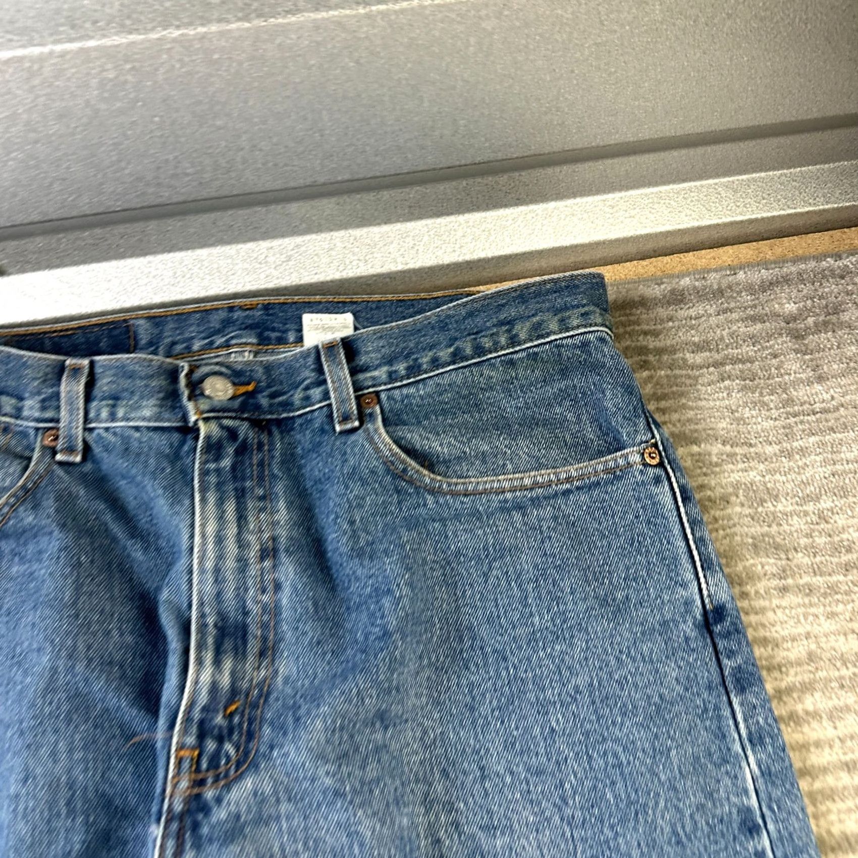 Levi's VINTAGE Levi's Jeans Mens 34x34 505 Blue Denim Faded 2002 90s Cowboy Distressed Pockets 5-Pocket Regular Rise Mid Denim Cotton Solid Blue 34x34 Mens Size US 34 / EU 50 - 4 Thumbnail