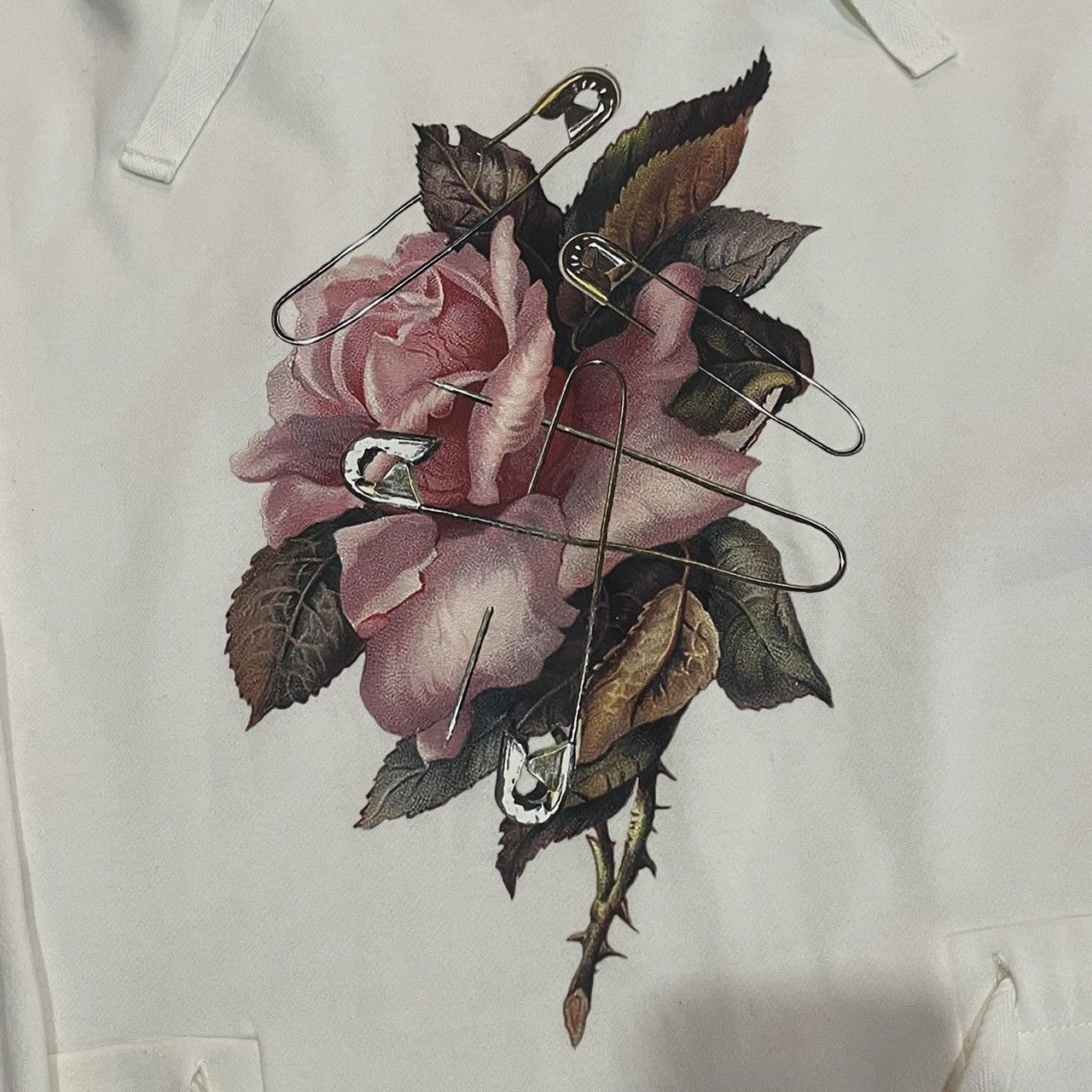 GU × Undercover GU X UNDERCOVER FLOWERS LOGO OVERSIZED HOODIES Size US L / EU 52-54 / 3 - 5 Thumbnail
