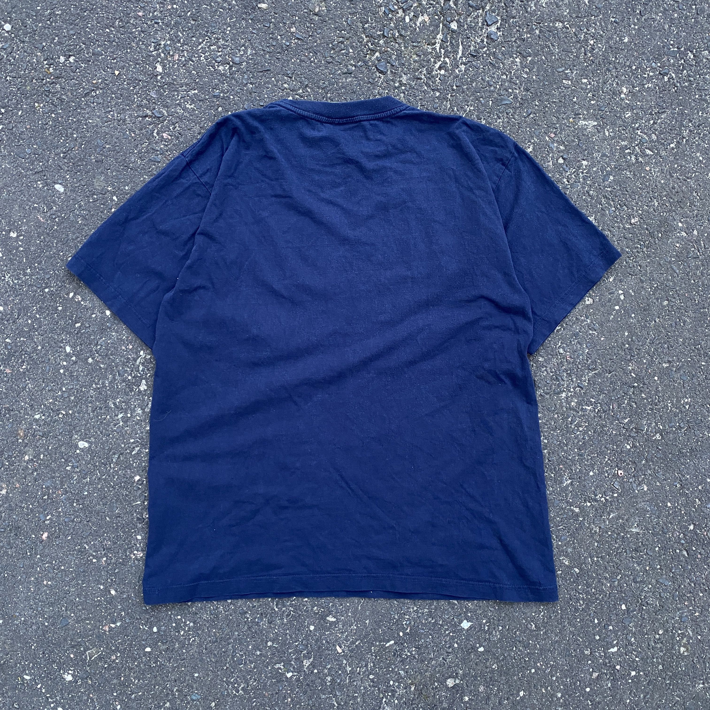 Vintage × Warner Bros Vtg 1997 warner bros looney tunes tweety navy t-shirt - L Size US L / EU 52-54 / 3 - 5 Thumbnail