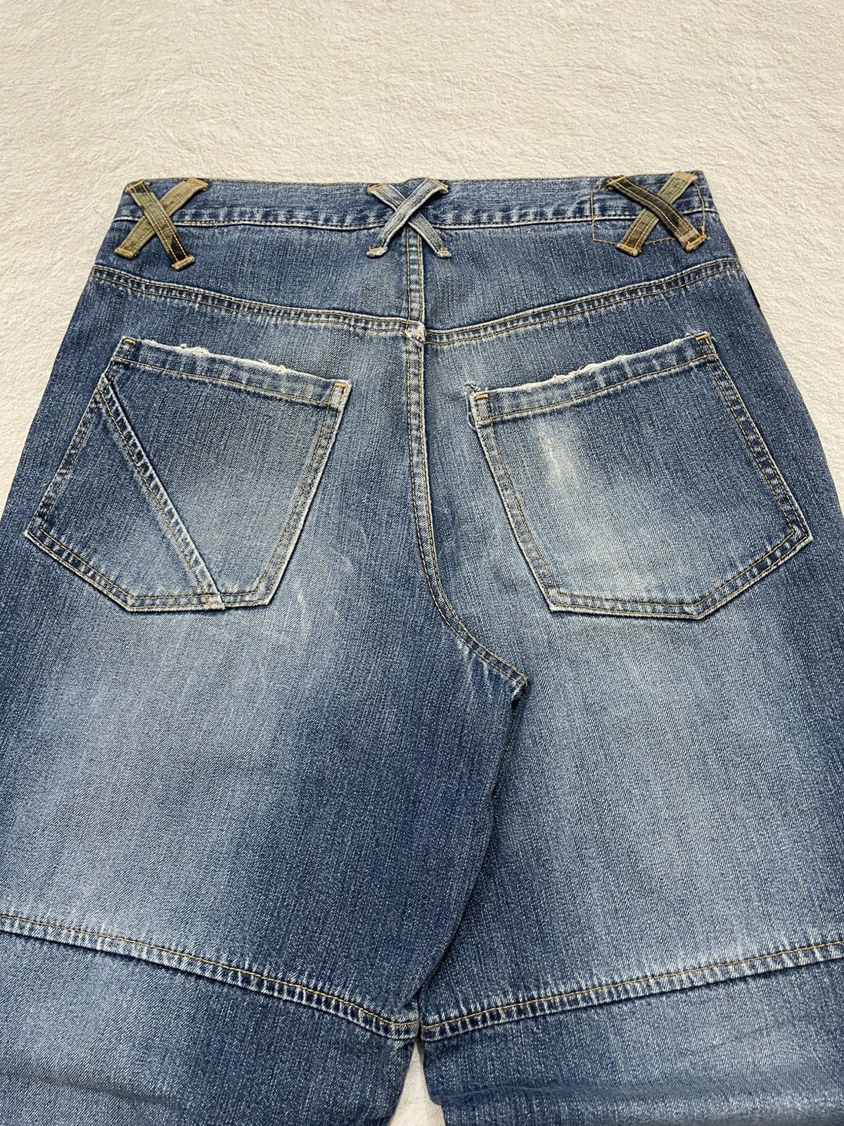 Japanese Brand 2000s Patchwork Denim Cargo Jeans with Camo Panels Size US 30 / EU 46 - 5 Thumbnail