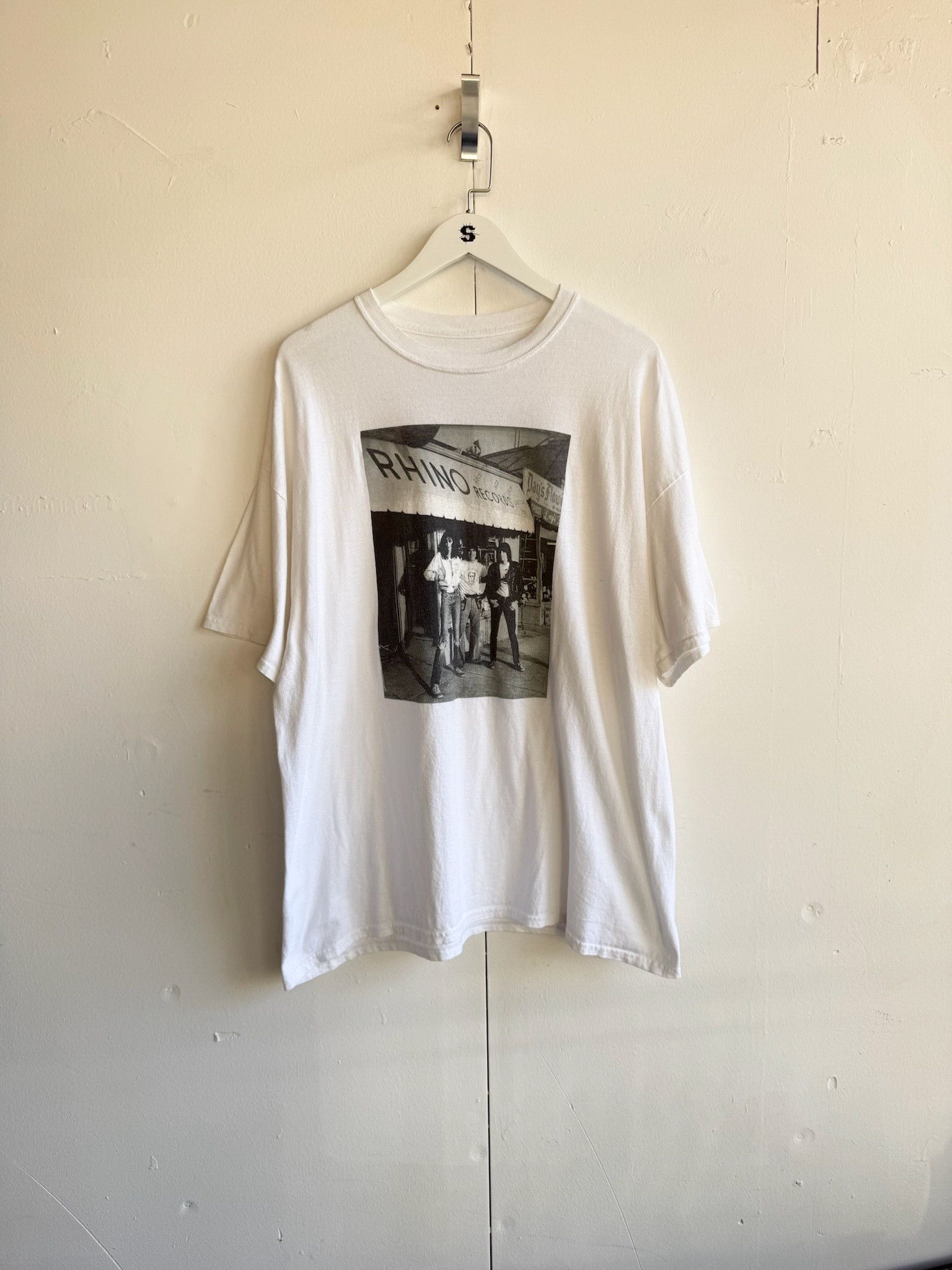 Vintage Vintage Rhino Records Tee Size US XXL / EU 58 / 5 - 1 Thumbnail