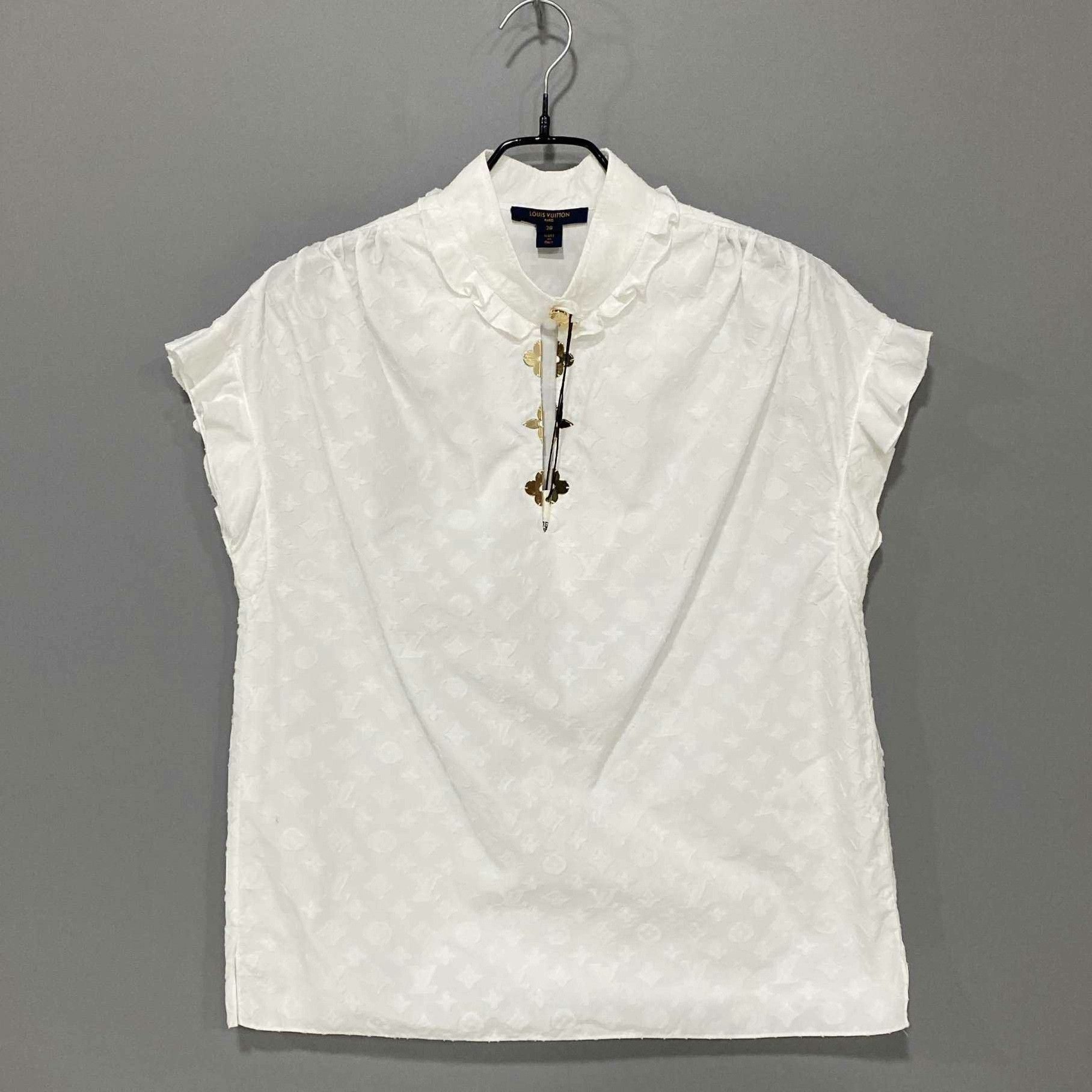 Louis Vuitton Louis Vuitton Retro Gold Button Up it_38 Women Size XS / US 0-2 / IT 36-38 - 1 Thumbnail