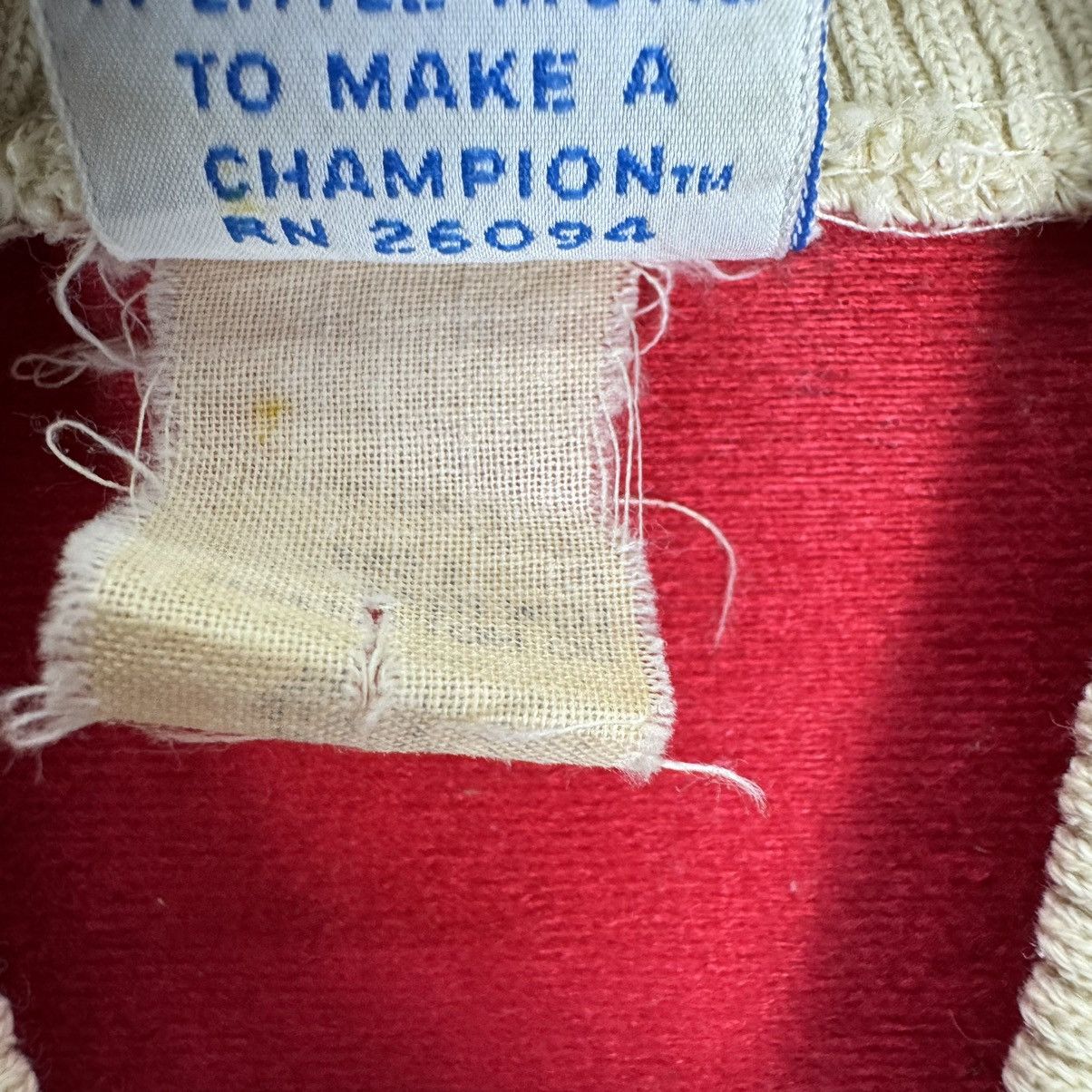 Champion ❄️VINTAGE 80s CHAMPION TENNIS SMALL LOGO SWEATER Size US M / EU 48-50 / 2 - 10 Thumbnail