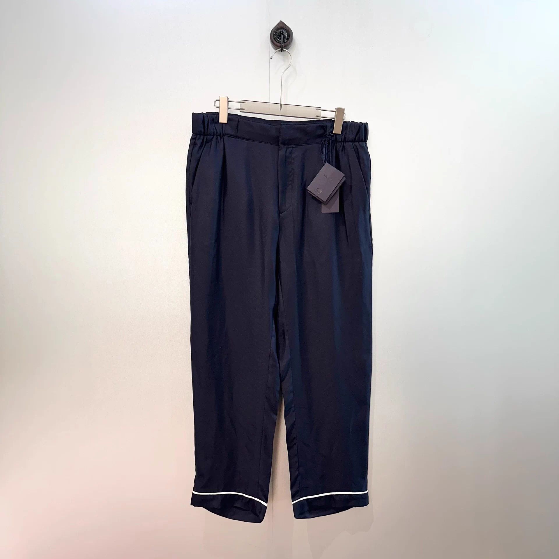 Prada Prada New Back Logo Silk Pants Size US 36 / EU 52 - 1 Thumbnail