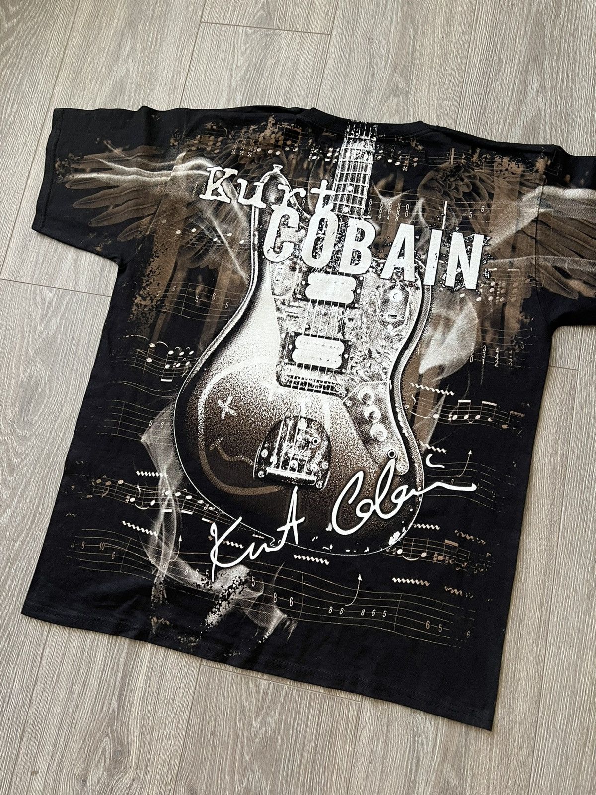Band Tees 💥💥 Kurt Cobain Nirvana Band Tee Over Print Size US L / EU 52-54 / 3 - 8 Thumbnail