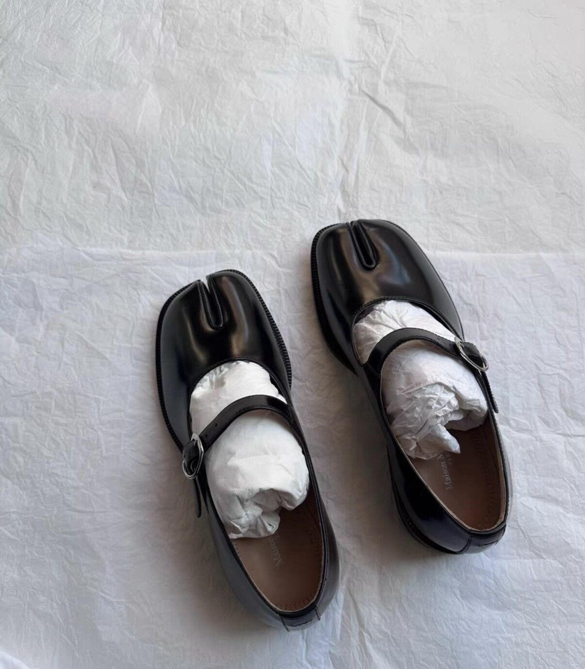 Maison Margiela Maison Margiela Black Tabi Patent Mary Jane Loafers Size US 6 / IT 36 - 4 Thumbnail
