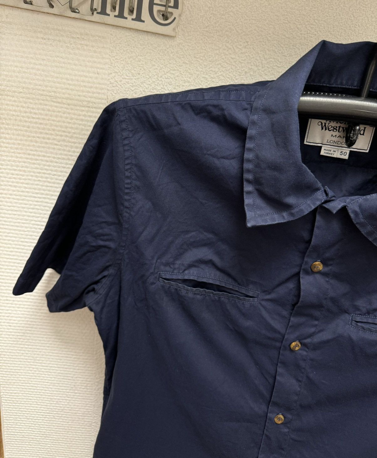 Vivienne Westwood Vivienne Westwood shirt 50 size M-L luxury Size US L / EU 52-54 / 3 - 3 Thumbnail