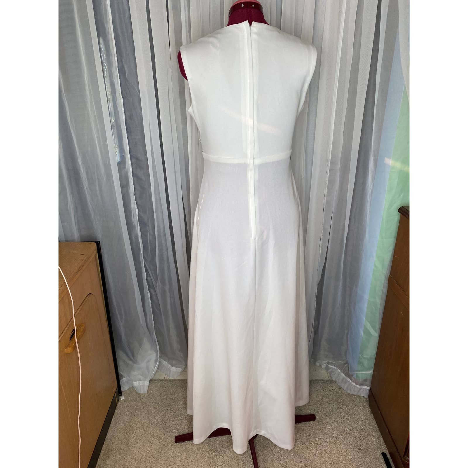 Vintage wedding dress jacket white silver V neck Vintage 1970’s sz s Size S / US 4 / IT 40 - 7 Thumbnail