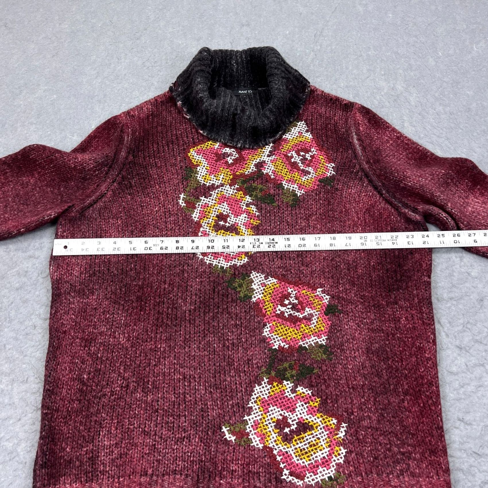 Avant Toi VINTAGE Avant Toi Sweater Womens Small Distressed Turtleneck Rose Embroidery Burnout Size S / US 4 / IT 40 - 3 Thumbnail