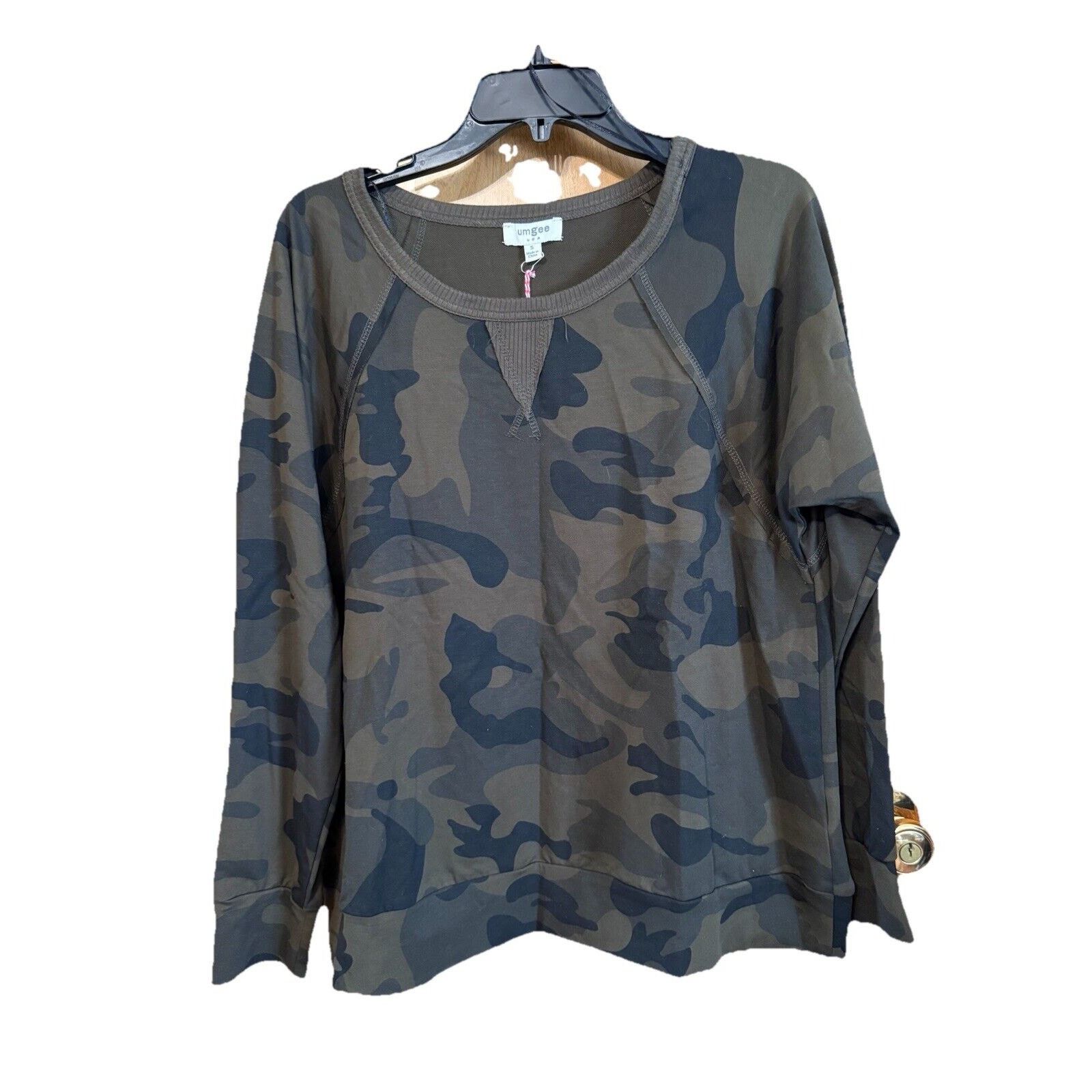 Other NWT Umgee Round Neck Detail Sleeve Camouflage Women’s Small Size S / US 4 / IT 40 - 1 Thumbnail