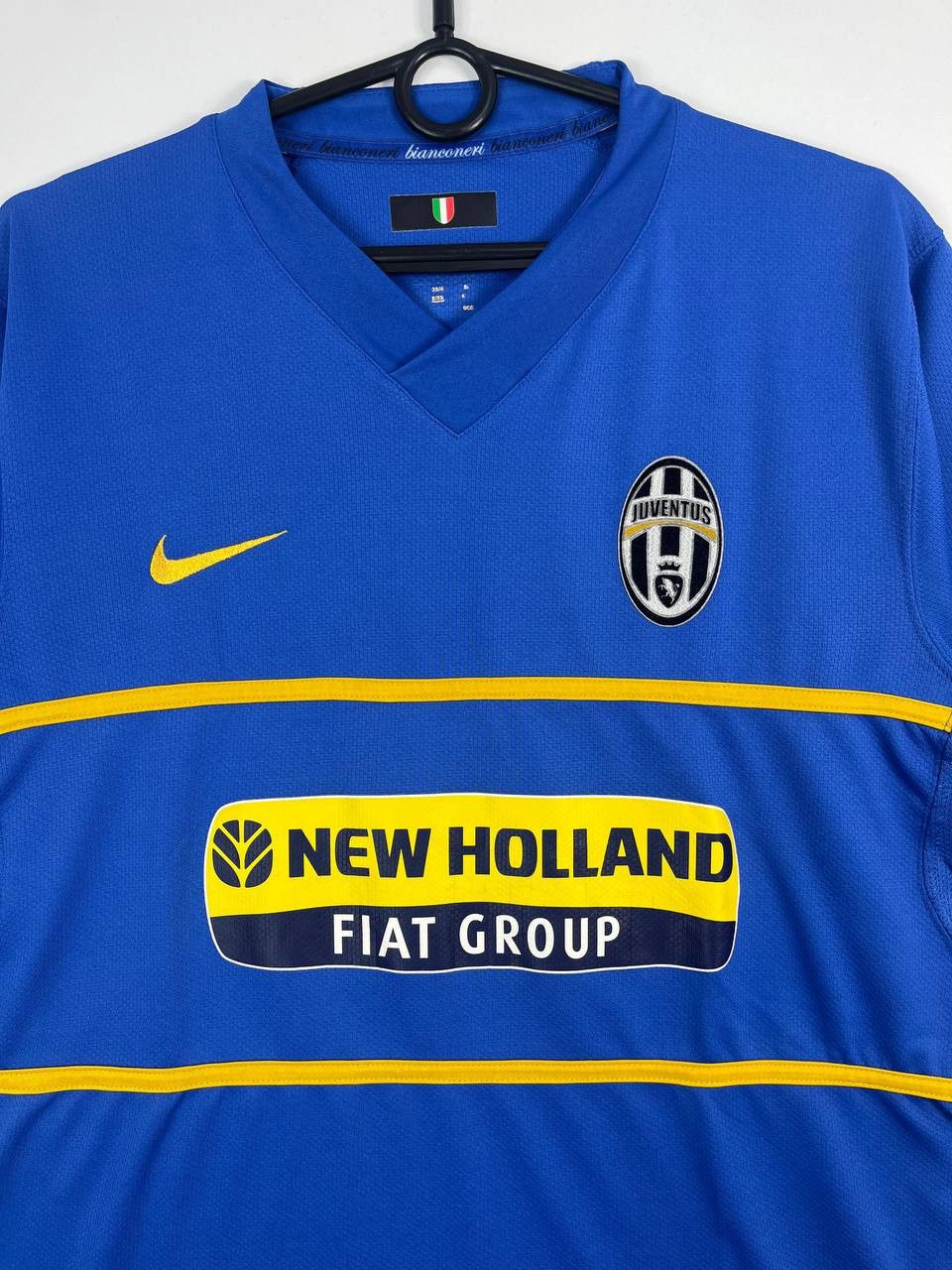 Nike Nike Juventus Away Jersey New Holland Fiat Group 2007 2008 M Size US M / EU 48-50 / 2 - 2 Thumbnail