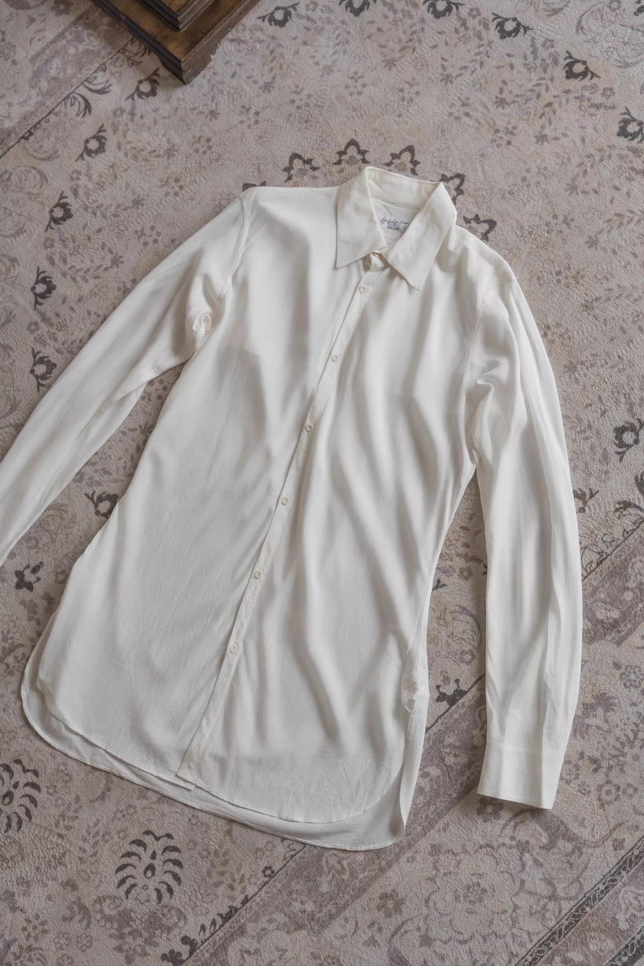 Yohji Yamamoto Yohji Yamamoto 03AW Mens Arc-Cut Rayon White Shirt Size US L / EU 52-54 / 3 - 5 Thumbnail